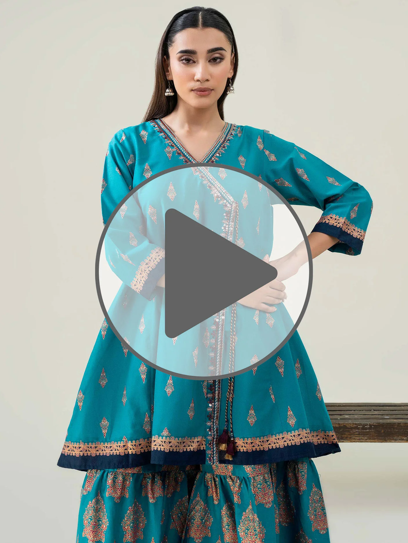 2 Piece Lawn Suit-Embroidered (Pret) - Image 7