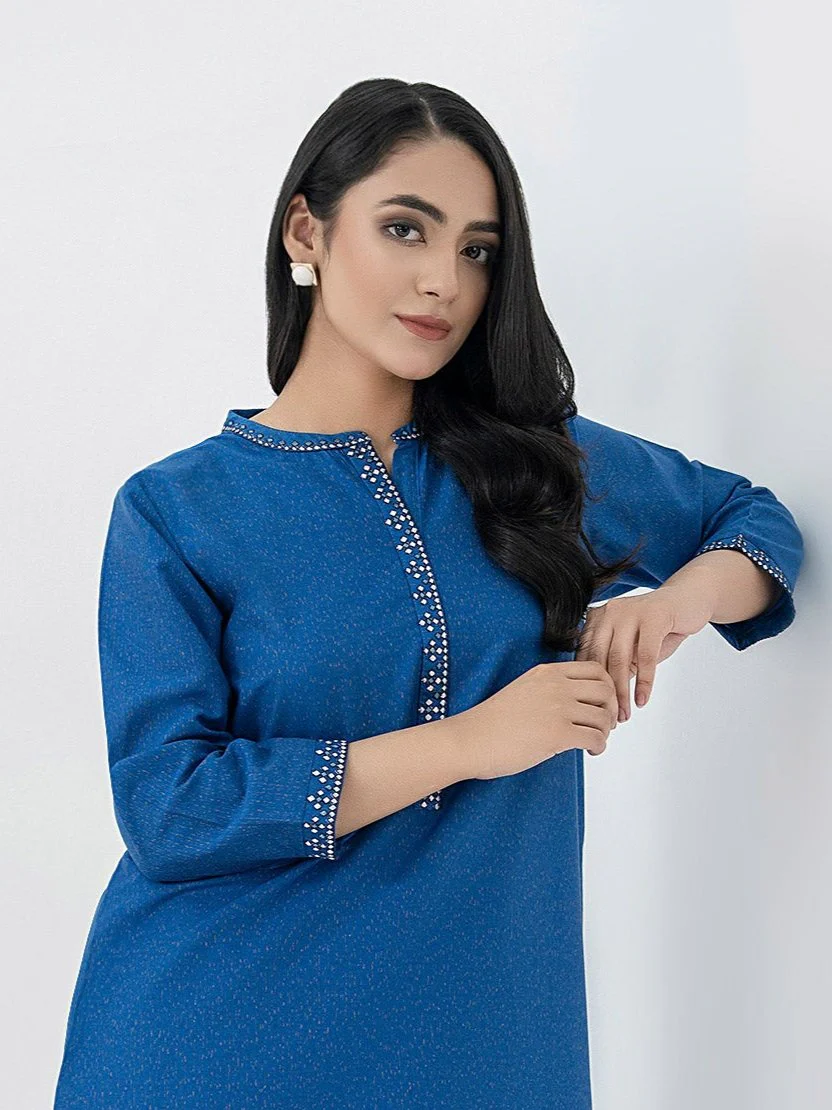 2 Piece Yarn Dyed Suit-Embroidered (Pret) - Image 3
