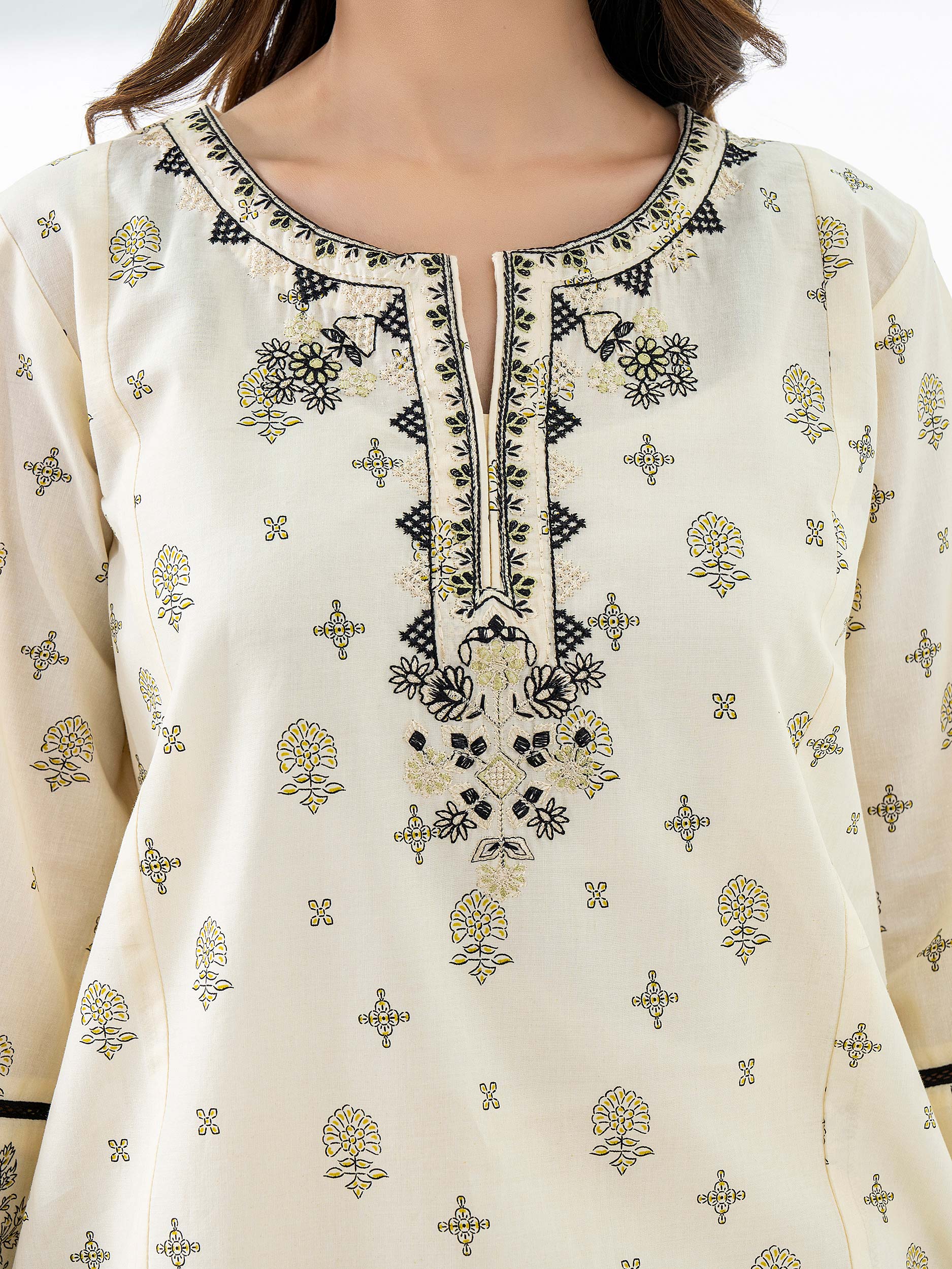 Cambric Kurti-Embroidered (Pret) - Image 5