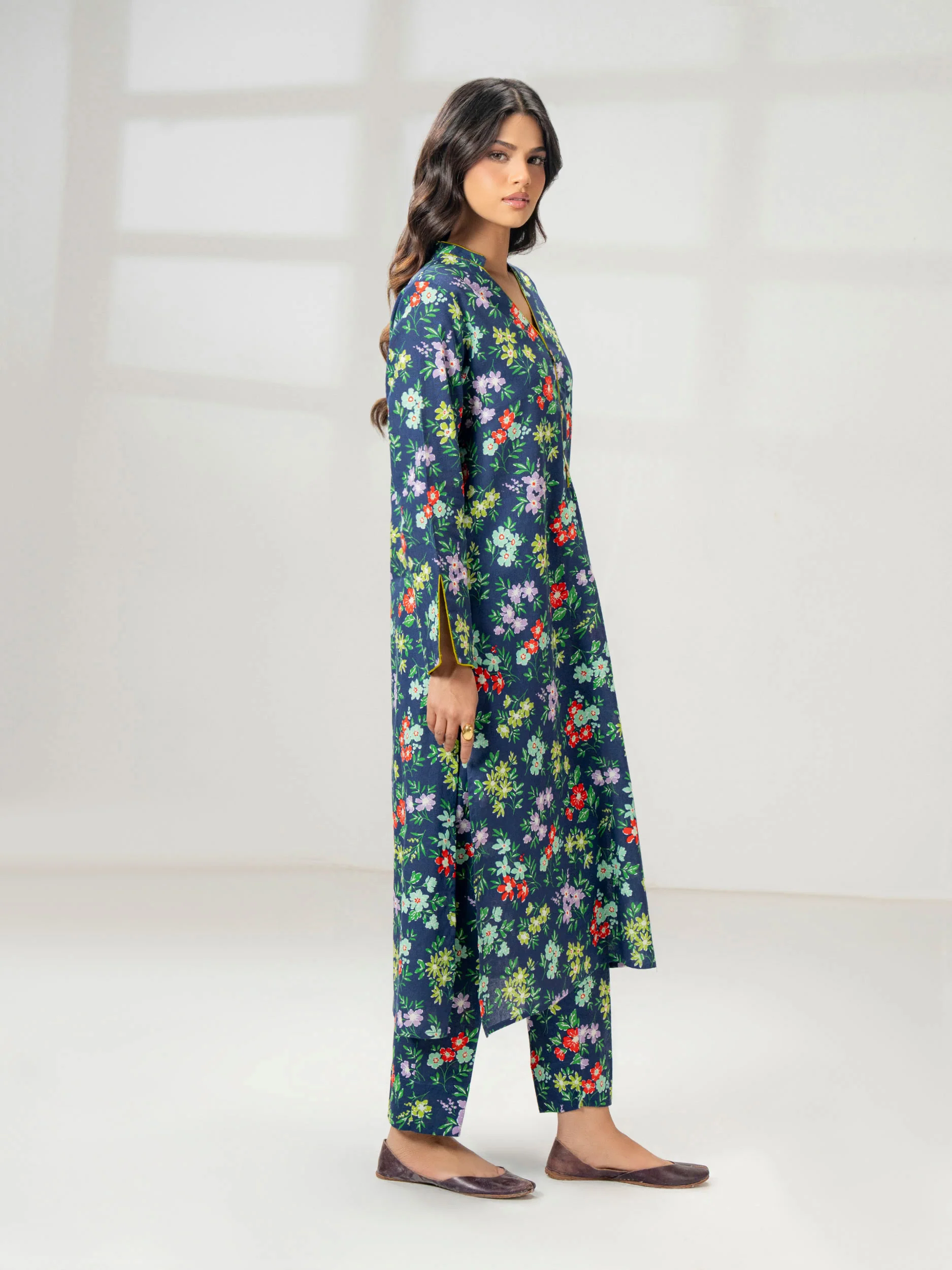 2 Piece Khaddar Suit-Printed (Pret) - Image 4