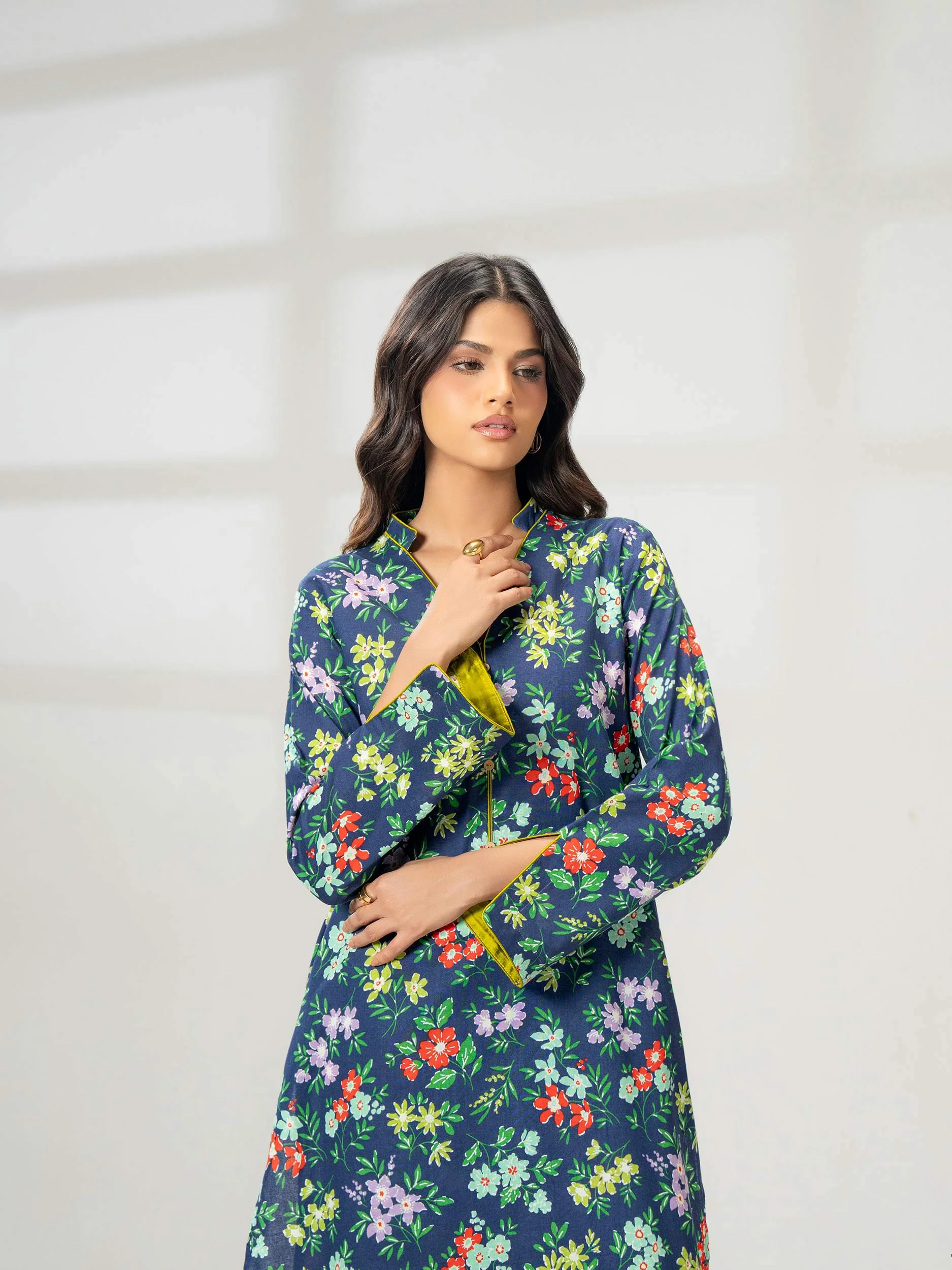 2 Piece Khaddar Suit-Printed (Pret) - Image 8