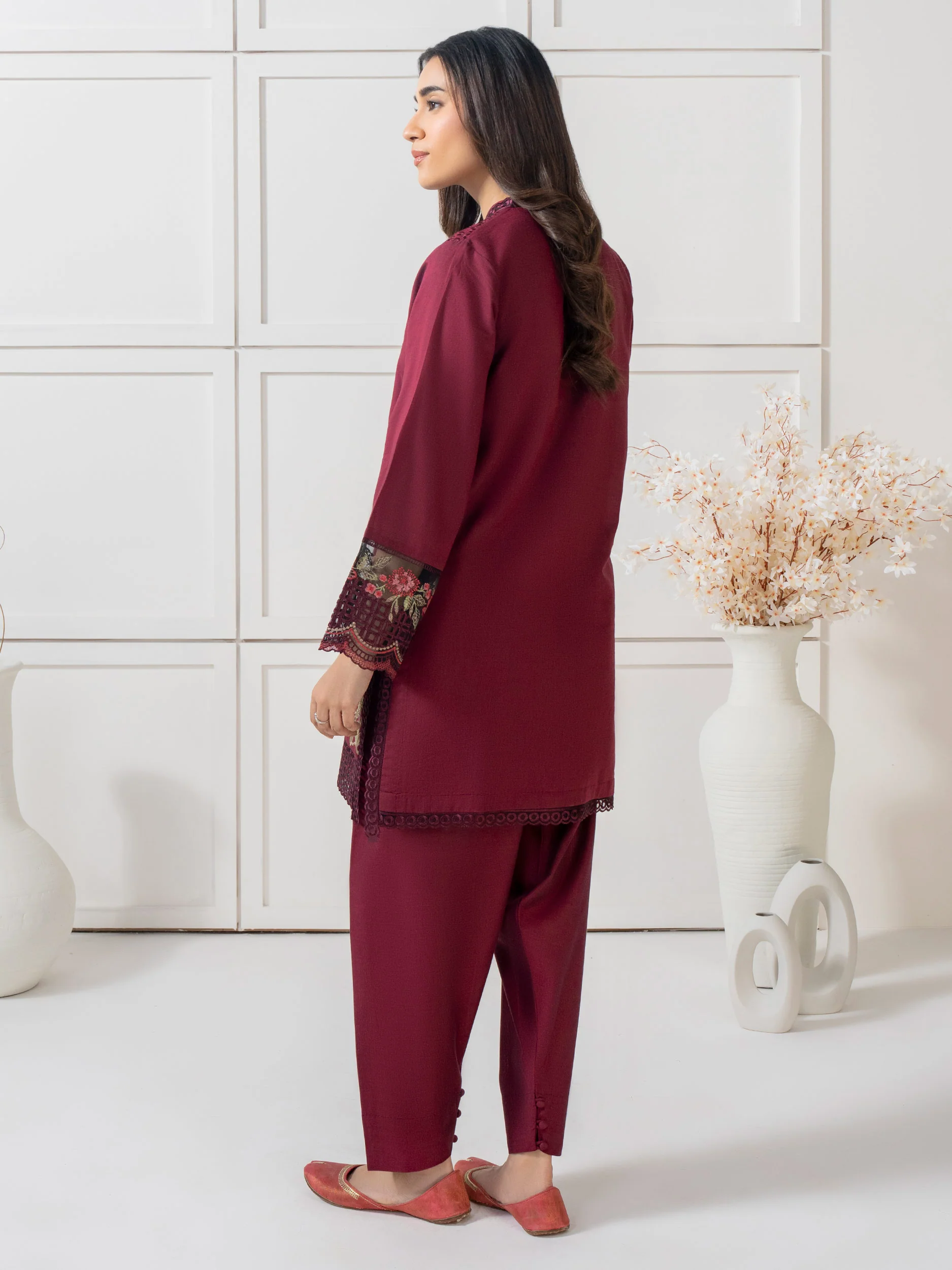 2 Piece Yarn Dyed Suit- Embroidered (Pret) - Image 5