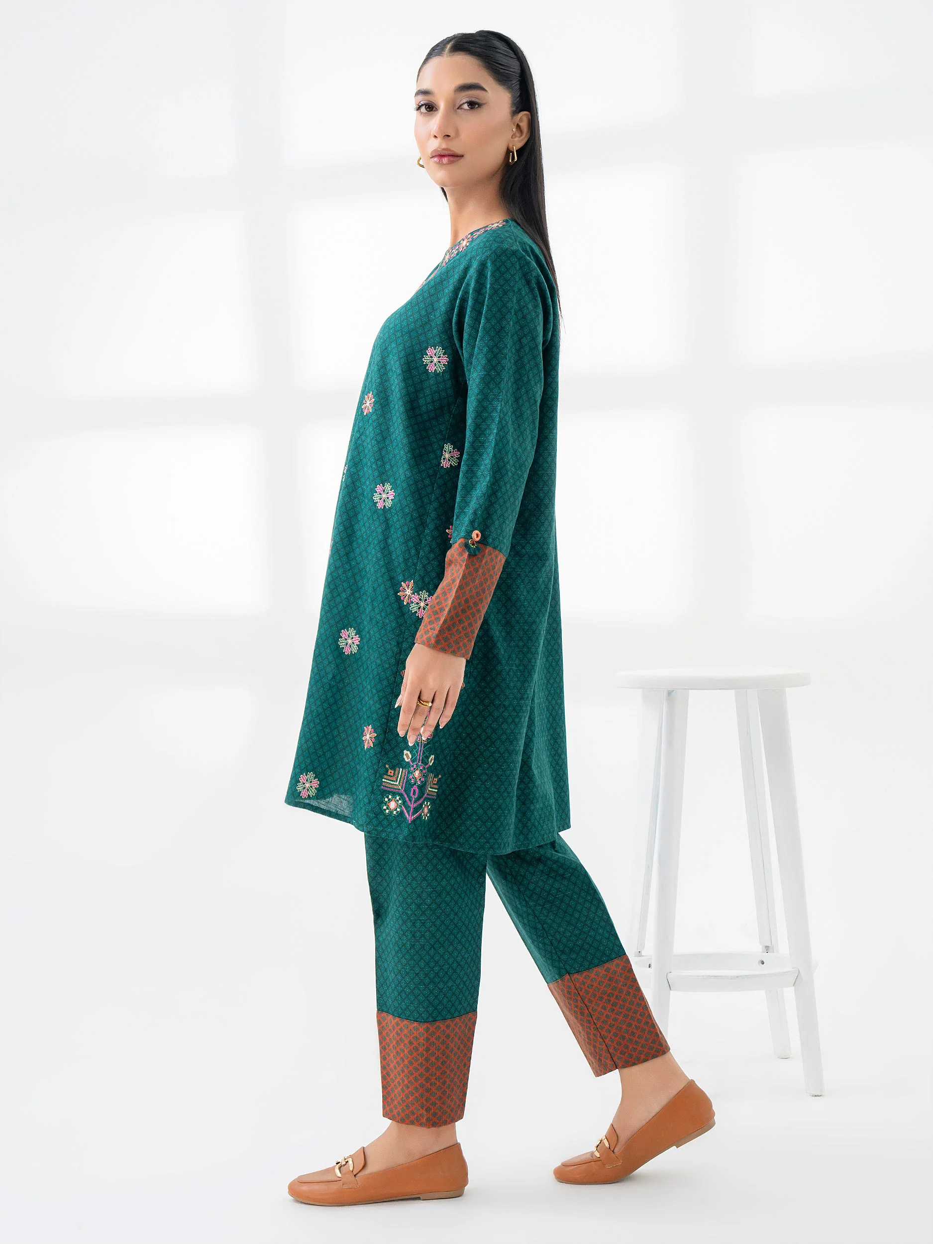 2 Piece Khaddar Suit-Embroidered (Pret) - Image 4