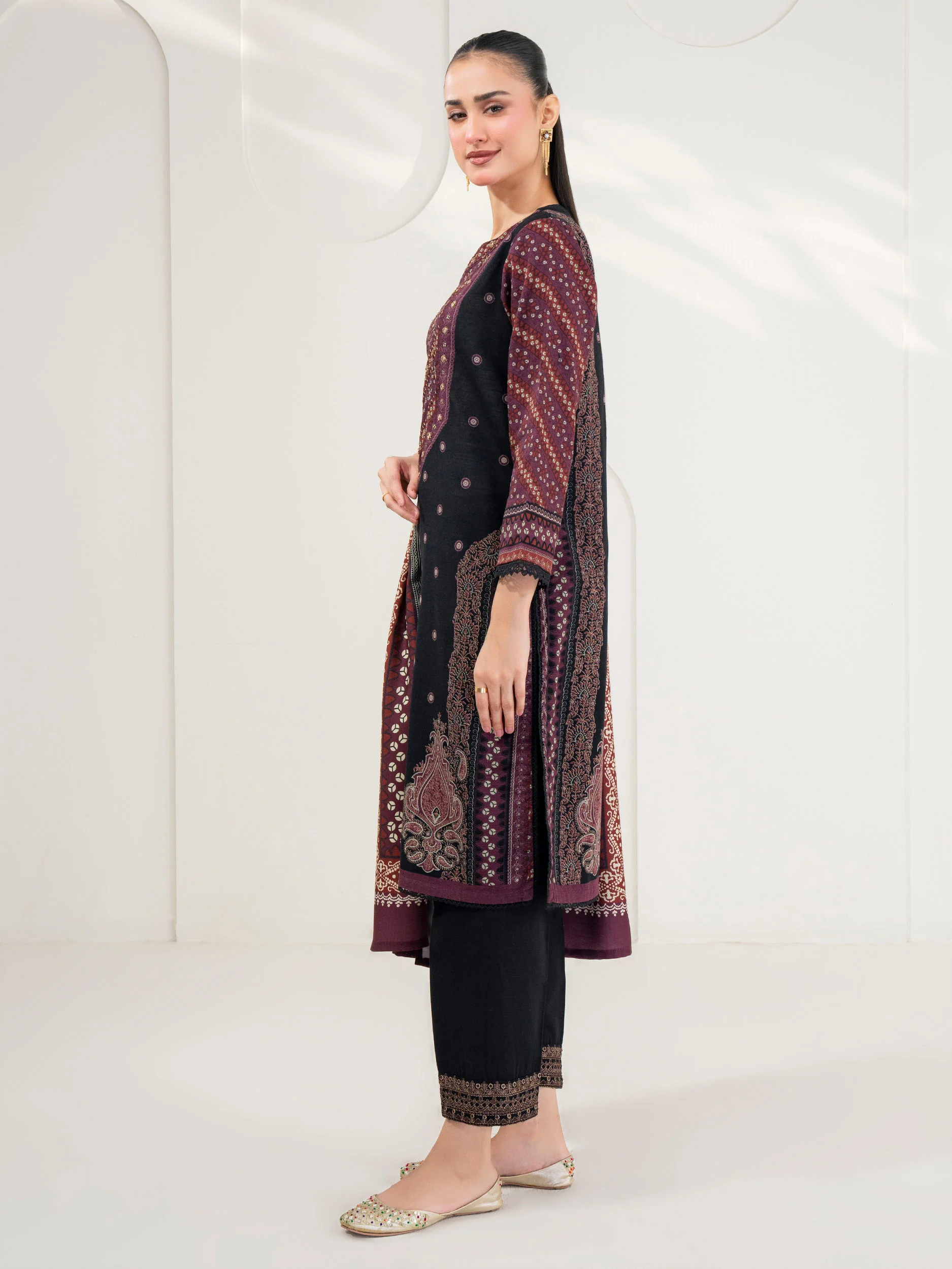 3 Piece Khaddar Suit-Embroidered (Pret) - Image 3