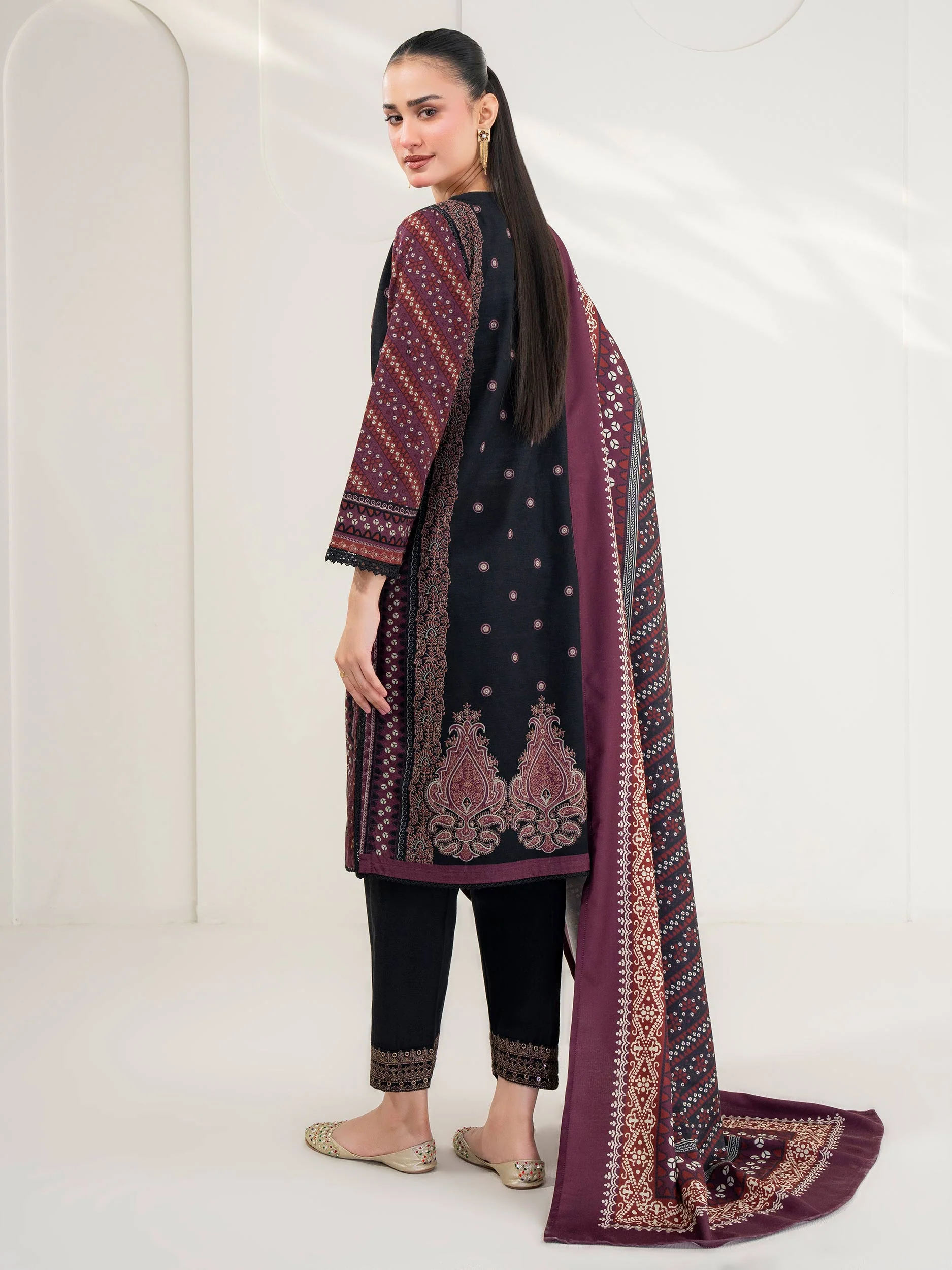 3 Piece Khaddar Suit-Embroidered (Pret) - Image 4