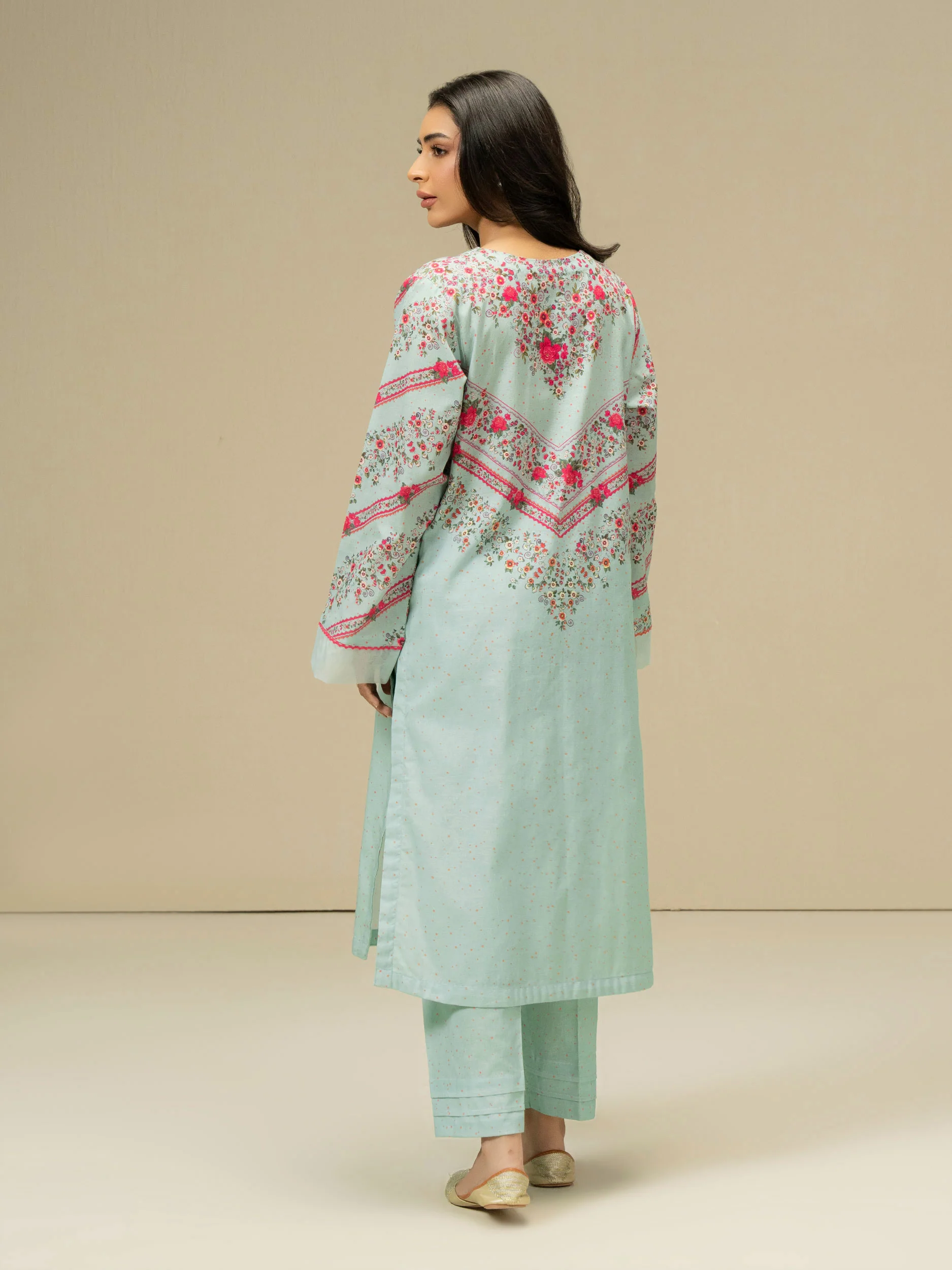 2 Piece Khaddar Suit-Printed (Pret) - Image 5