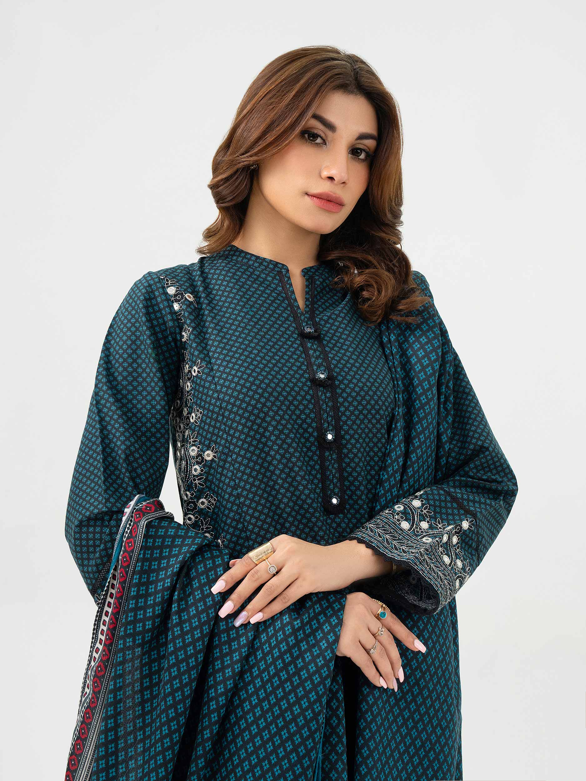 2 Piece Khaddar Suit-Embroidered (Pret) - Image 3