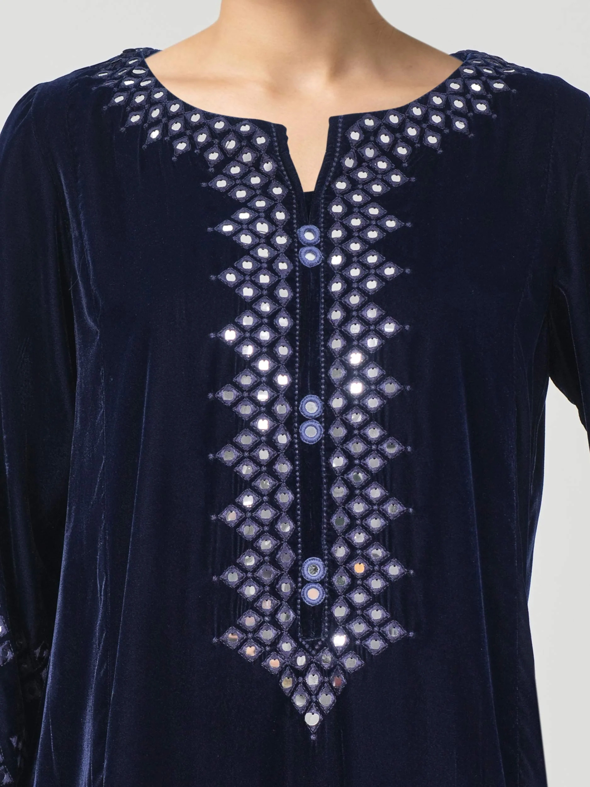 3 Piece Velvet Suit- Embroidered (Pret) - Image 5