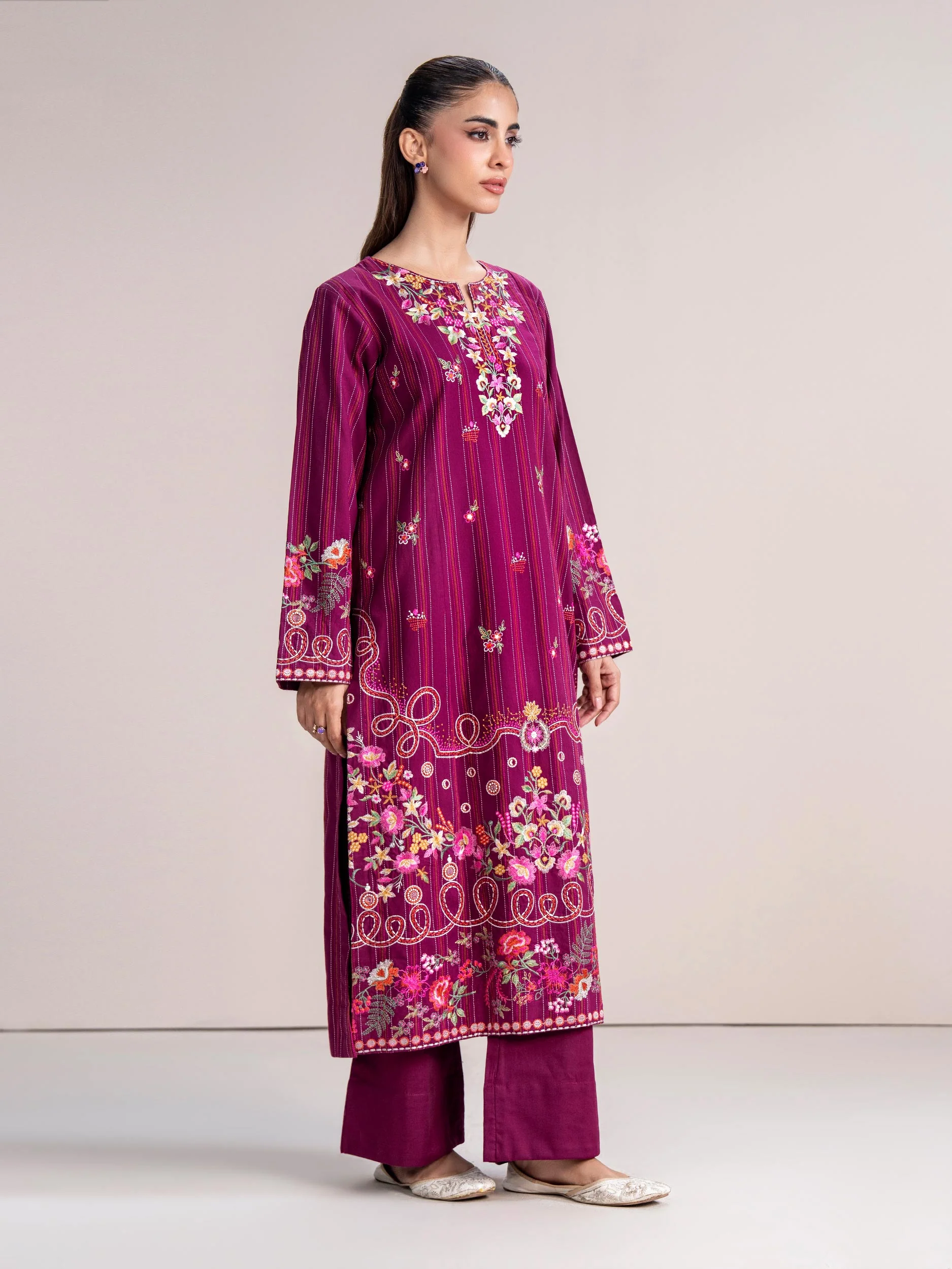 2 Piece Yarn Dyed Suit- Embroidered (Pret) - Image 2