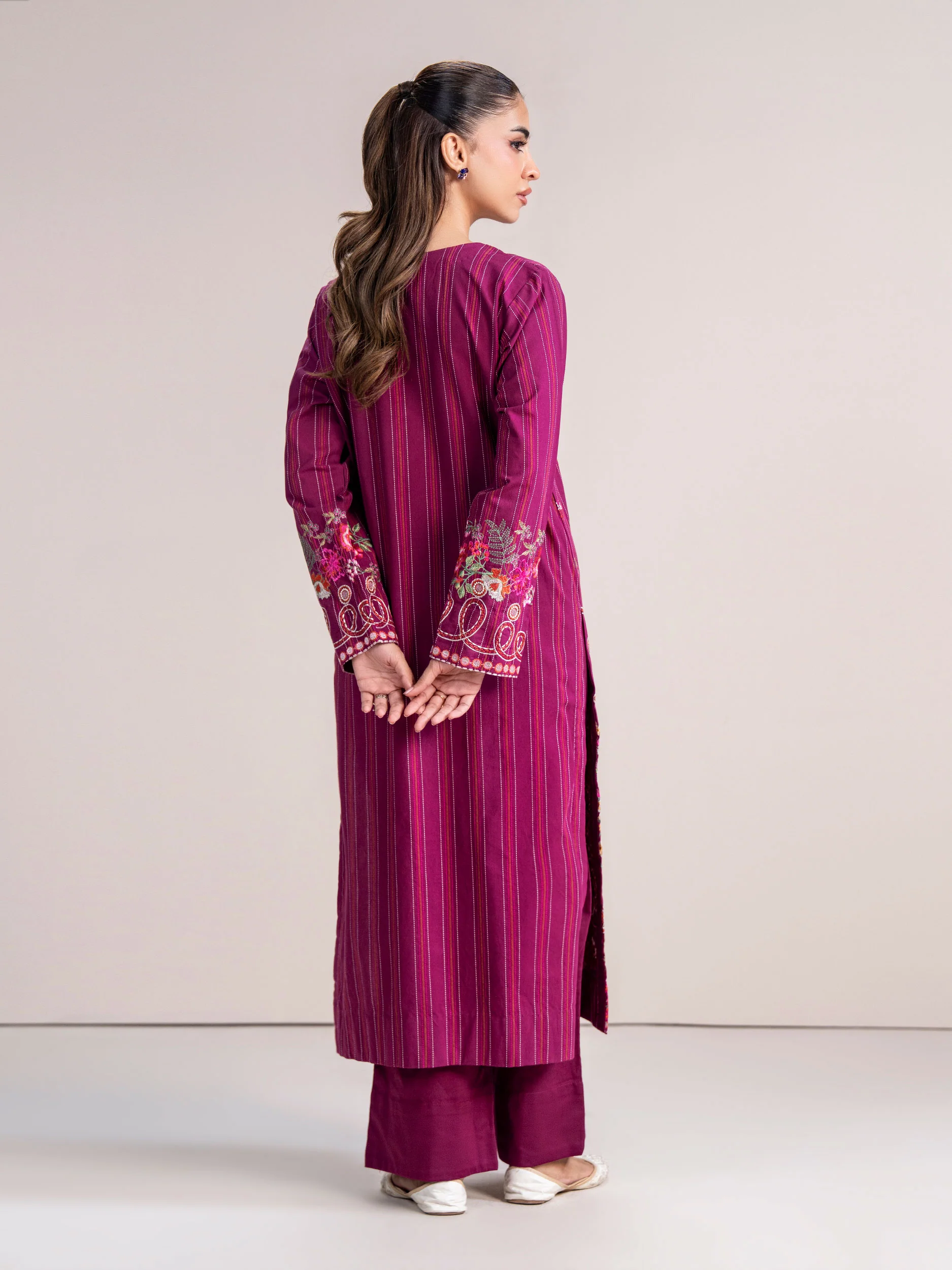 2 Piece Yarn Dyed Suit- Embroidered (Pret) - Image 3