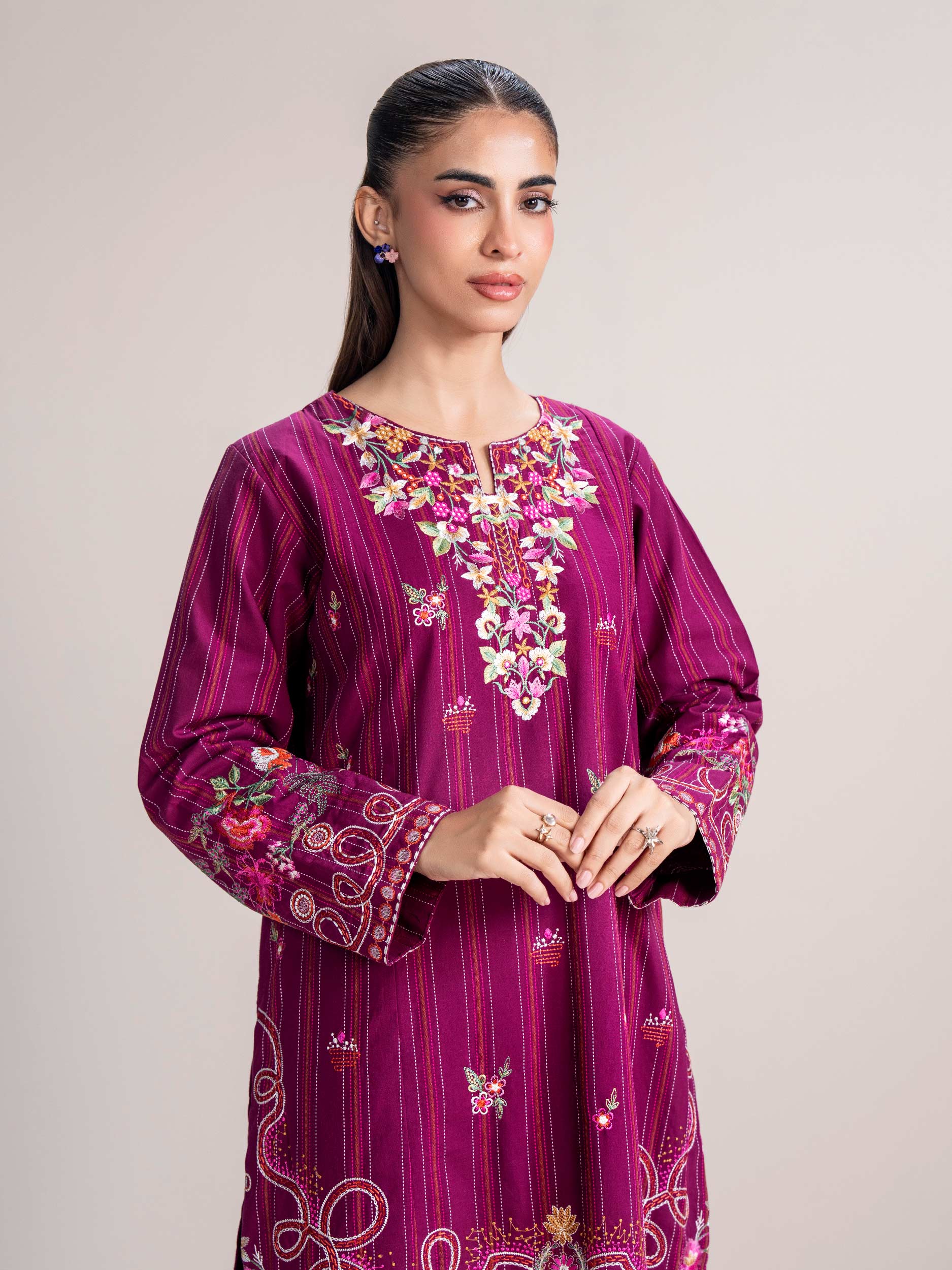 2 Piece Yarn Dyed Suit- Embroidered (Pret) - Image 4