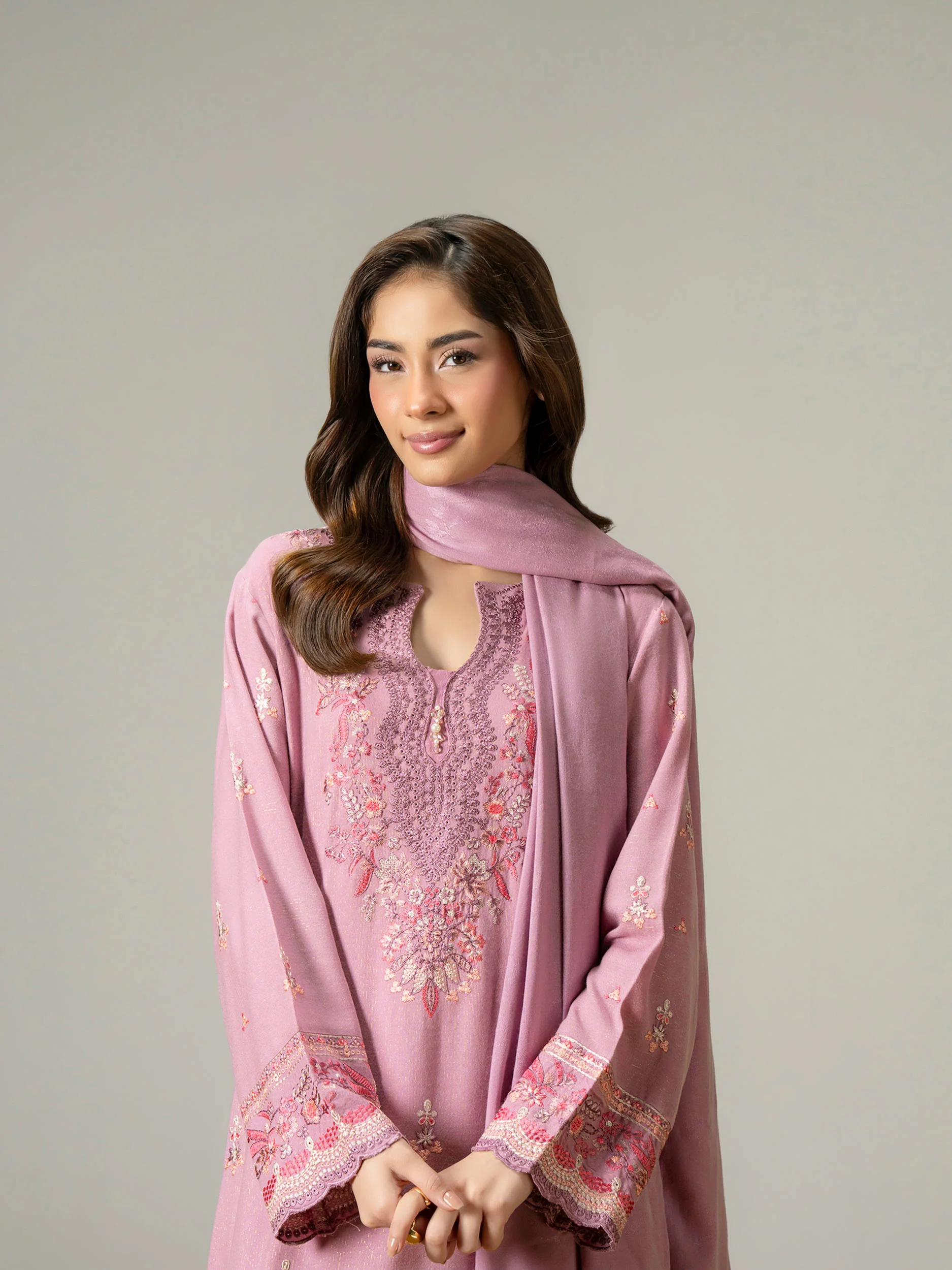 3 Piece Zari Suit-Embroidered (Pret) - Image 5