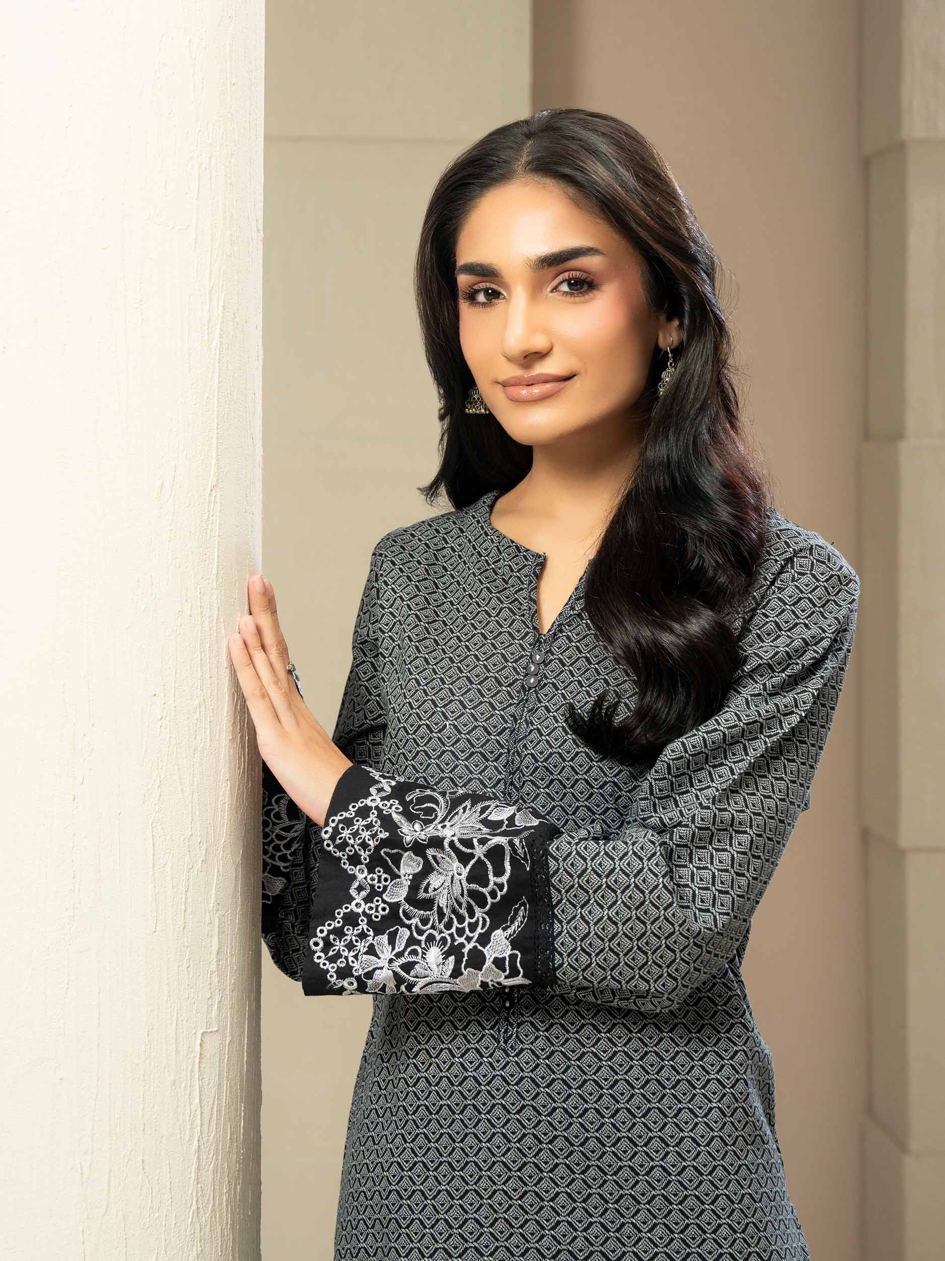 2 Piece Khaddar Suit-Embroidered (Pret) - Image 4