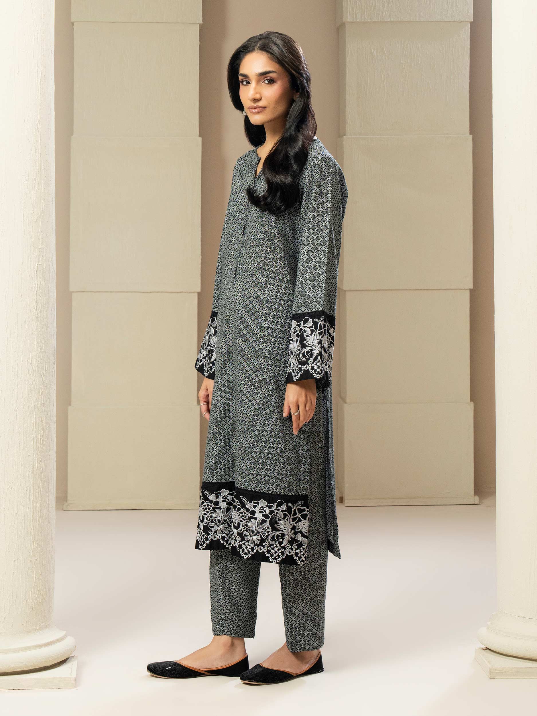 2 Piece Khaddar Suit-Embroidered (Pret) - Image 5