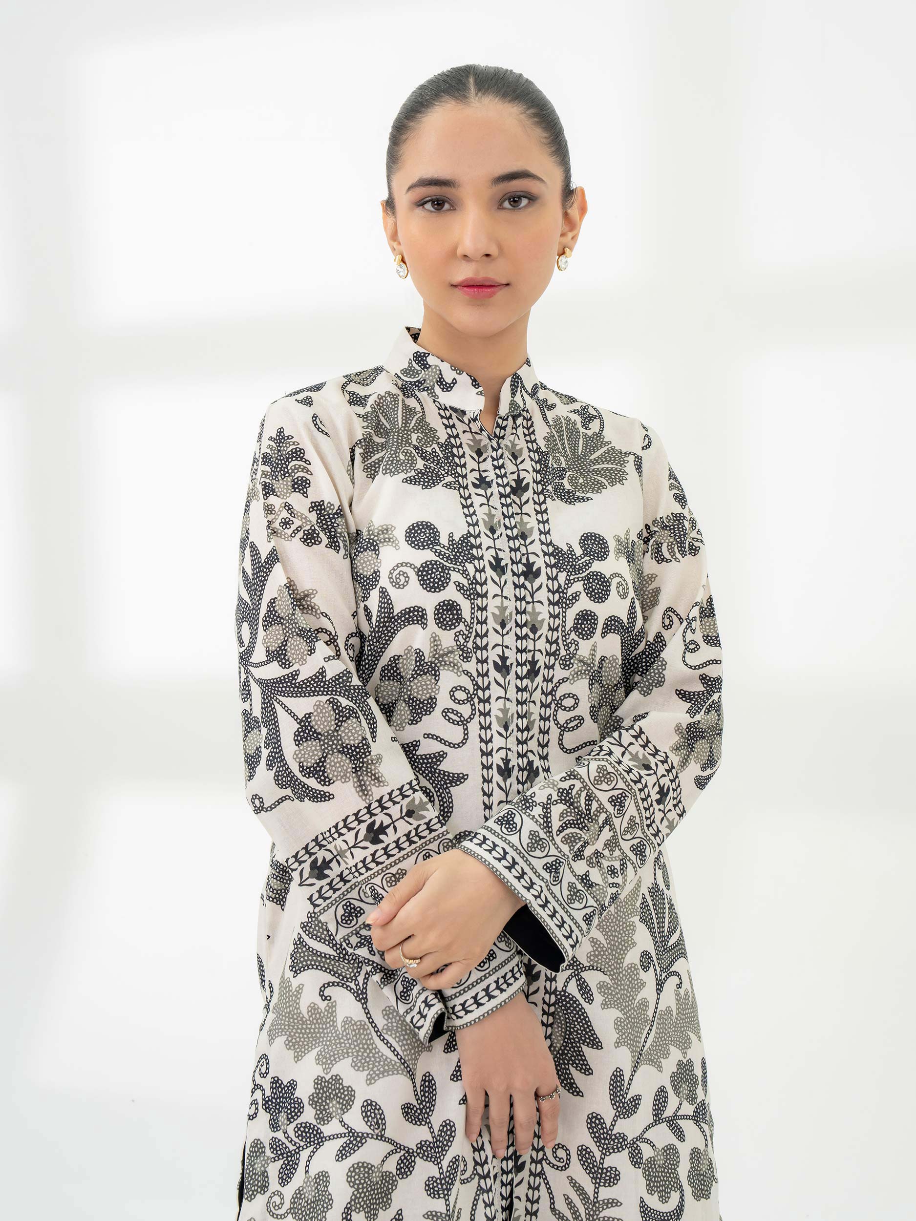 Khaddar Shirt-Printed (Pret) - Image 3