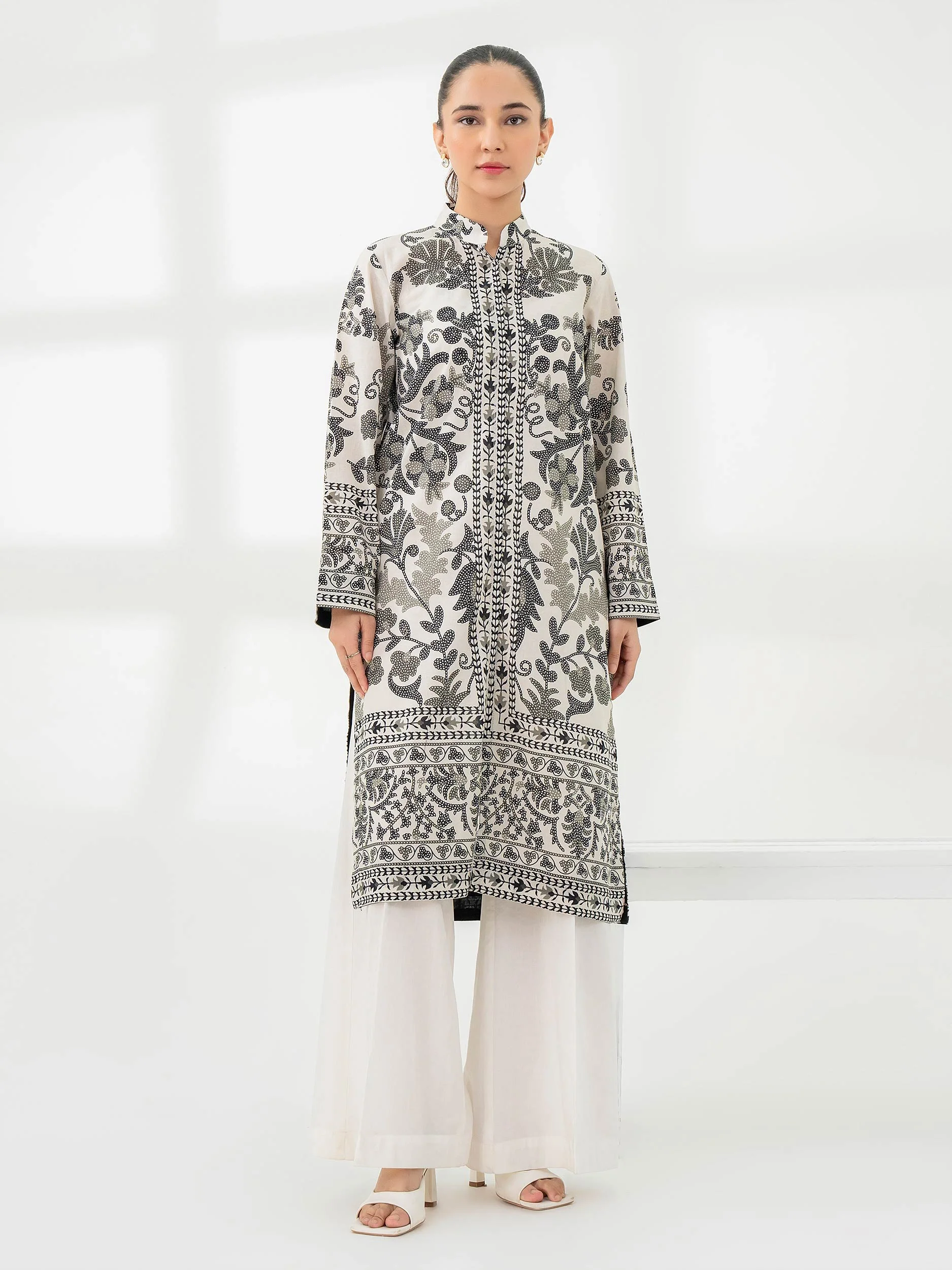Khaddar Shirt-Printed (Pret) - Image 4