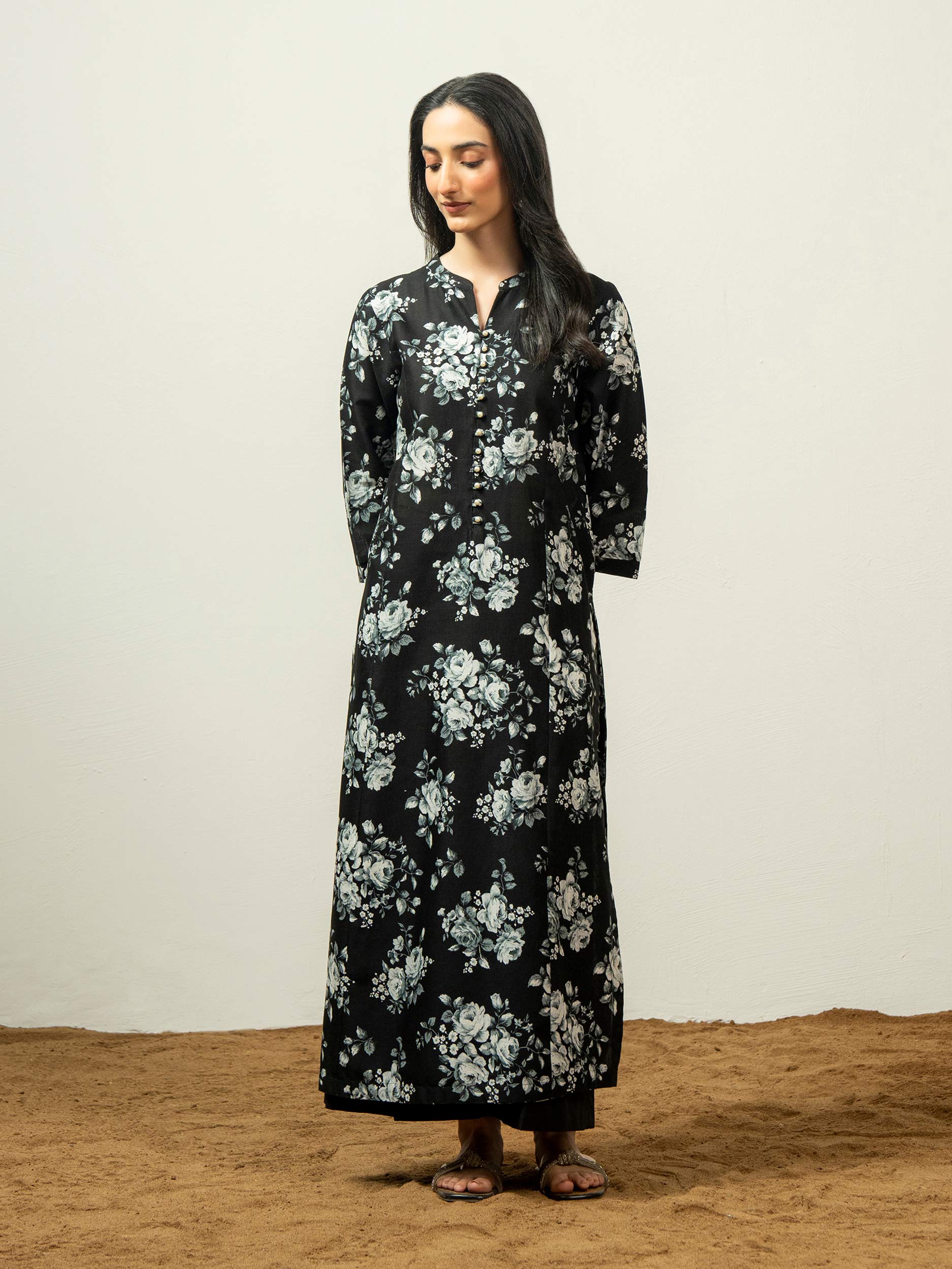 Khaddar Shirt-Printed (Pret) - Image 4