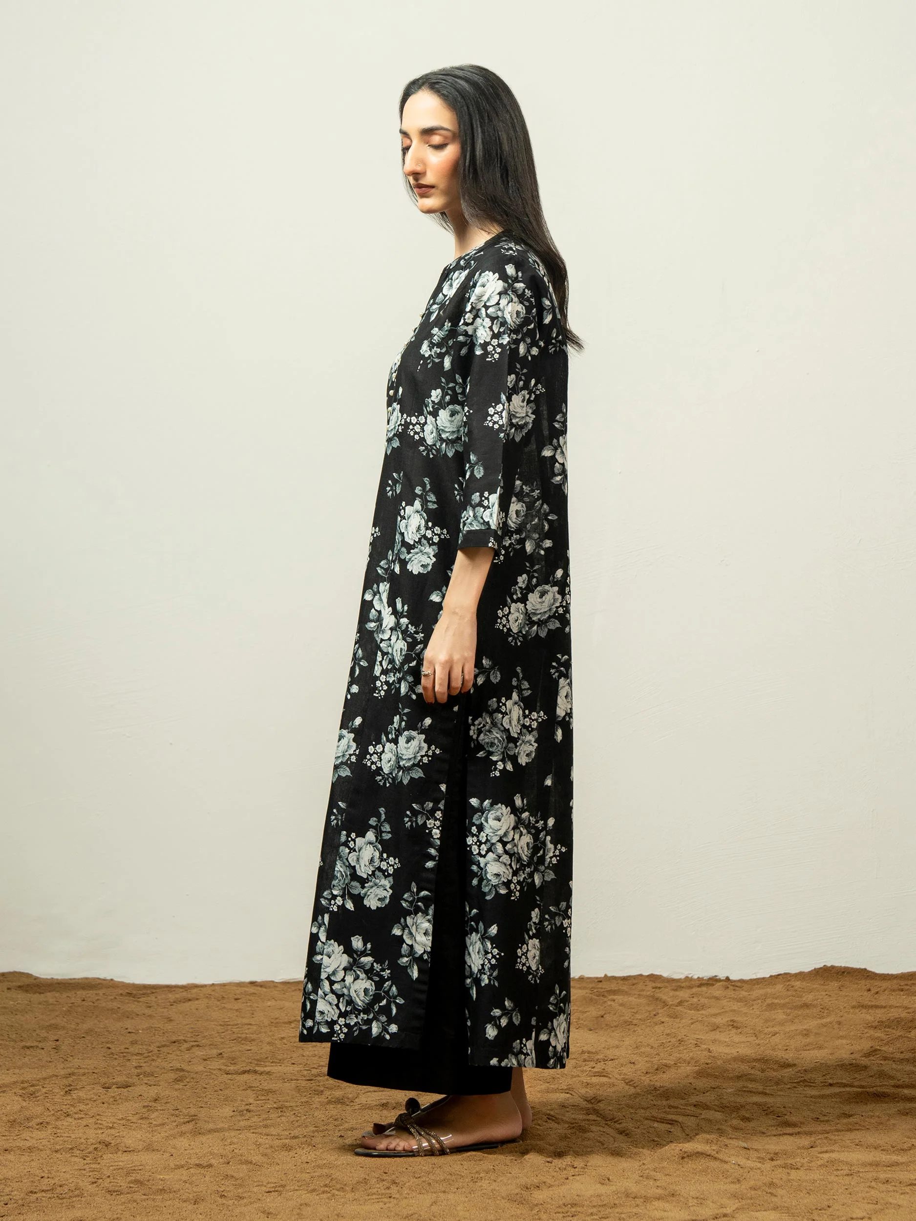 Khaddar Shirt-Printed (Pret) - Image 5
