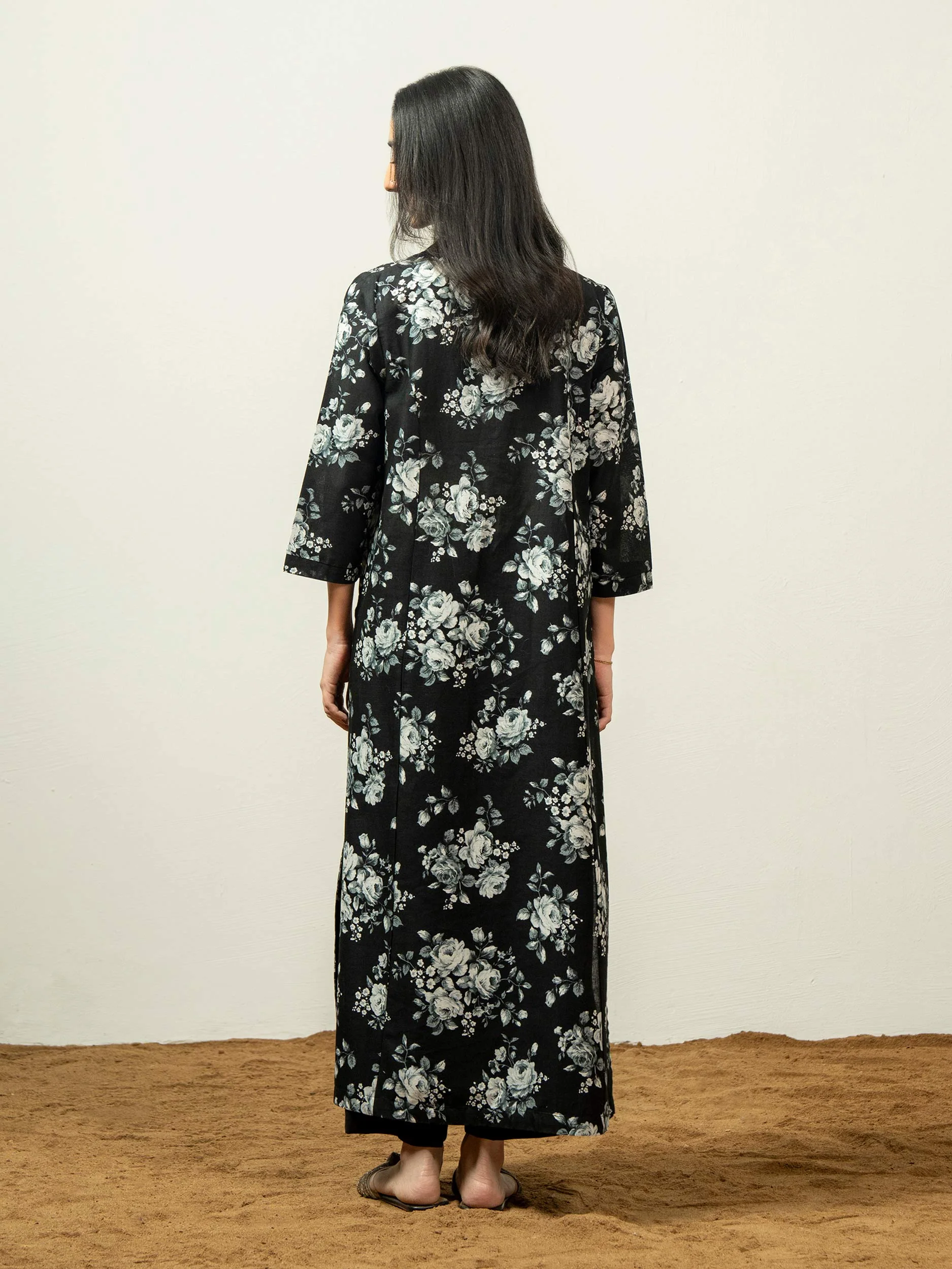 Khaddar Shirt-Printed (Pret) - Image 6