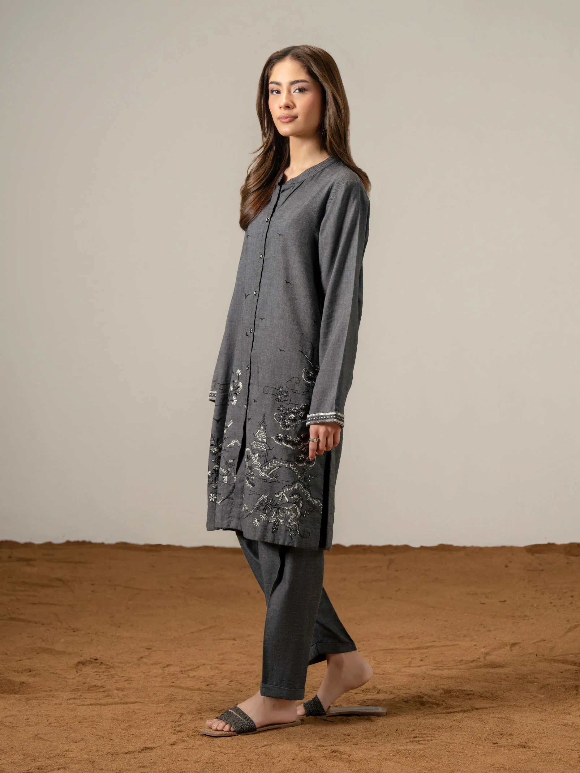 2 Piece Yarn Dyed Suit-Embroidered (Pret) - Image 3