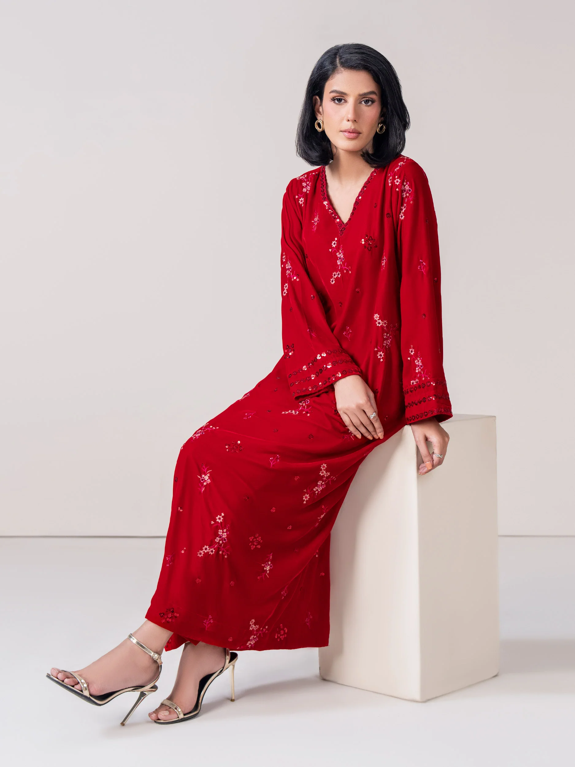 2 Piece Velvet Suit- Embroidered (Pret) - Image 5