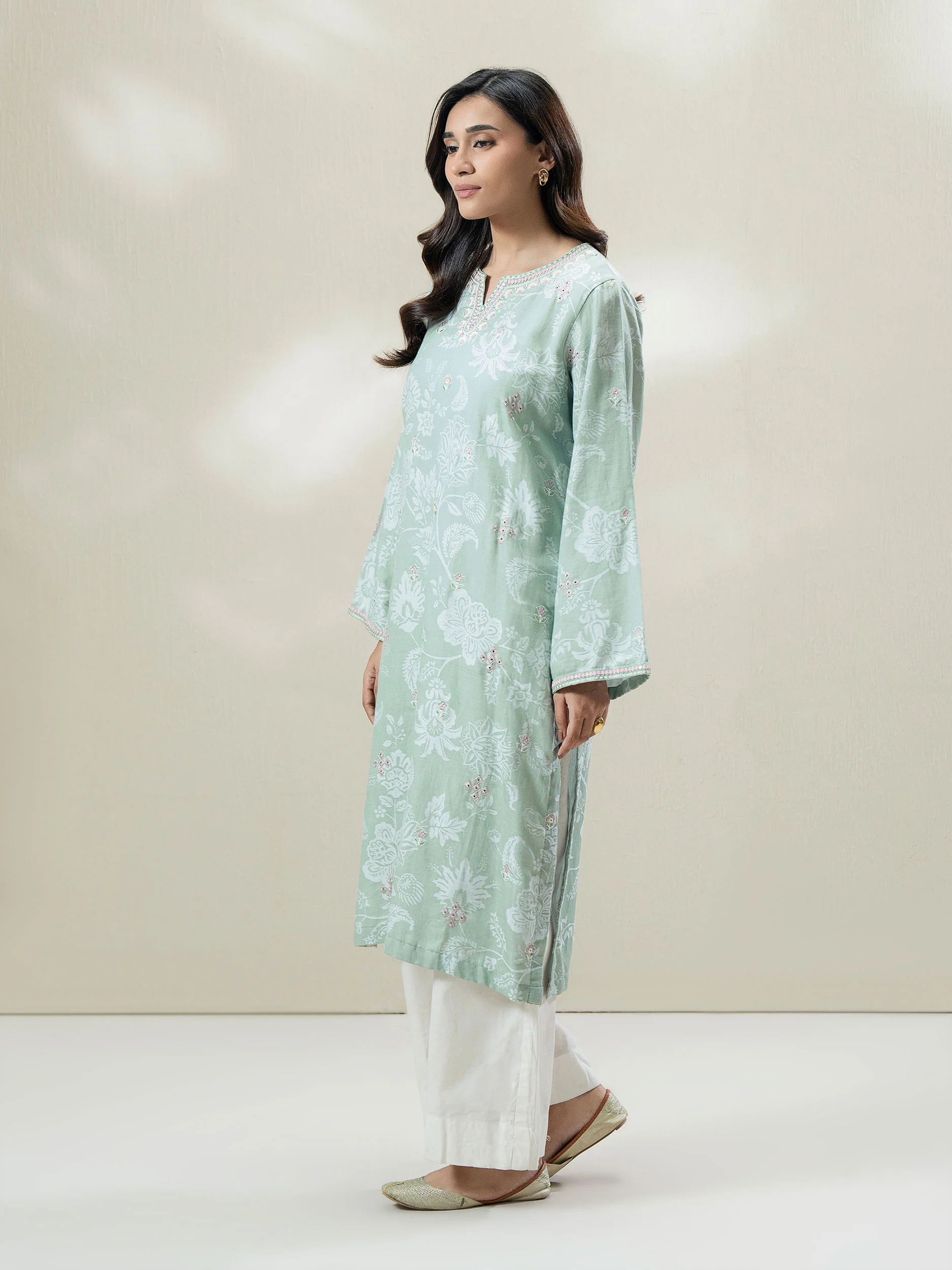 Self Jacquard Shirt- Embroidered (Pret) - Image 4