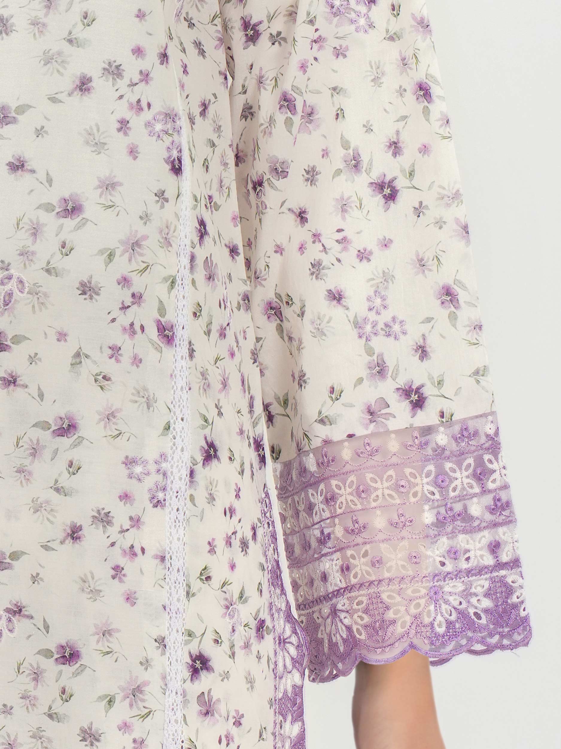 2 Piece Lawn Suit- Embroidered (Pret) - Image 4