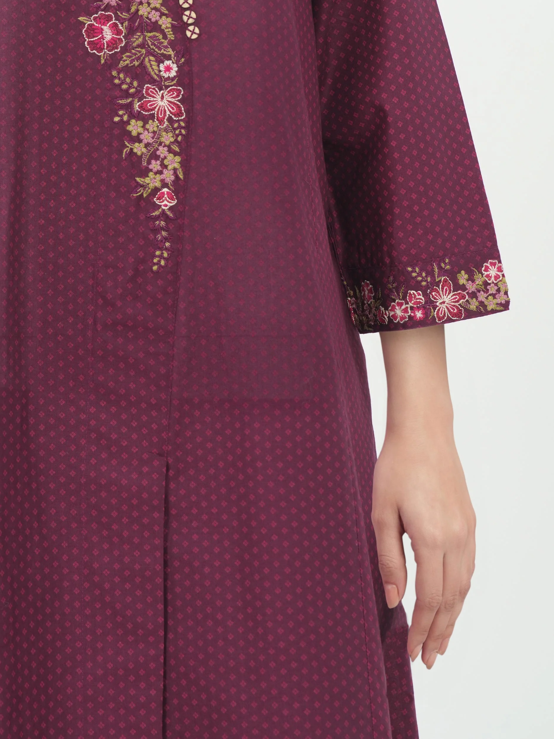 2 Piece Lawn Suit- Embroidered (Pret) - Image 4
