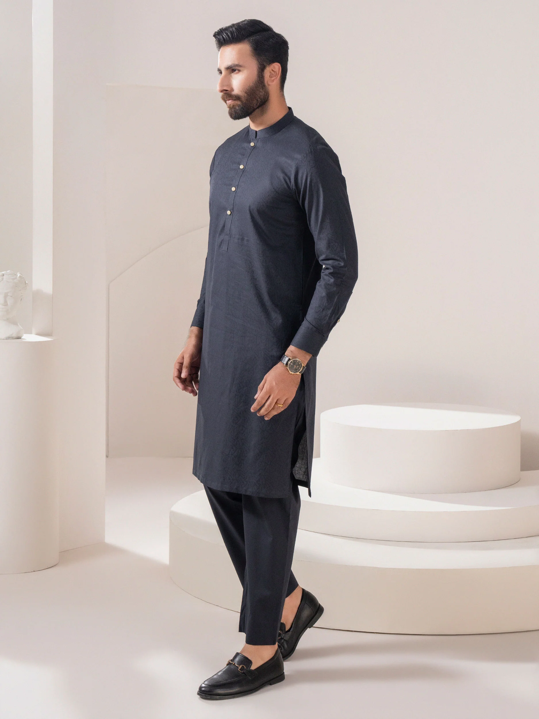 Self Jacquard Suit - Image 3