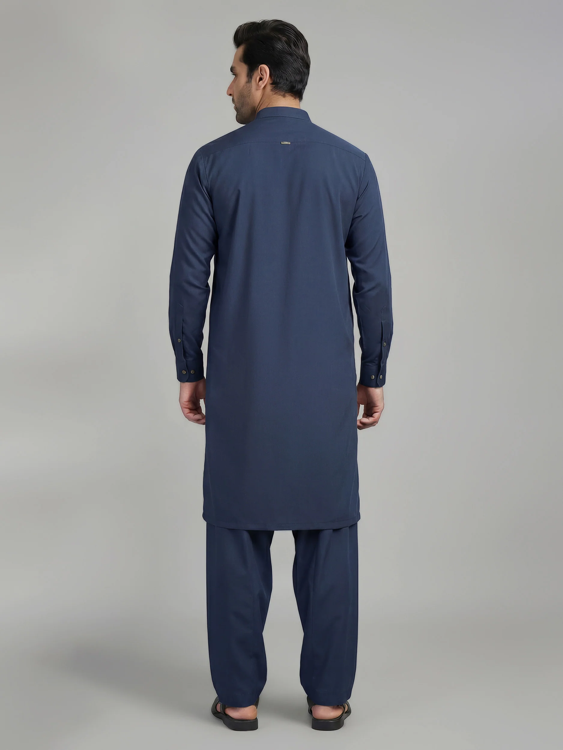Dobby Suit - Image 2