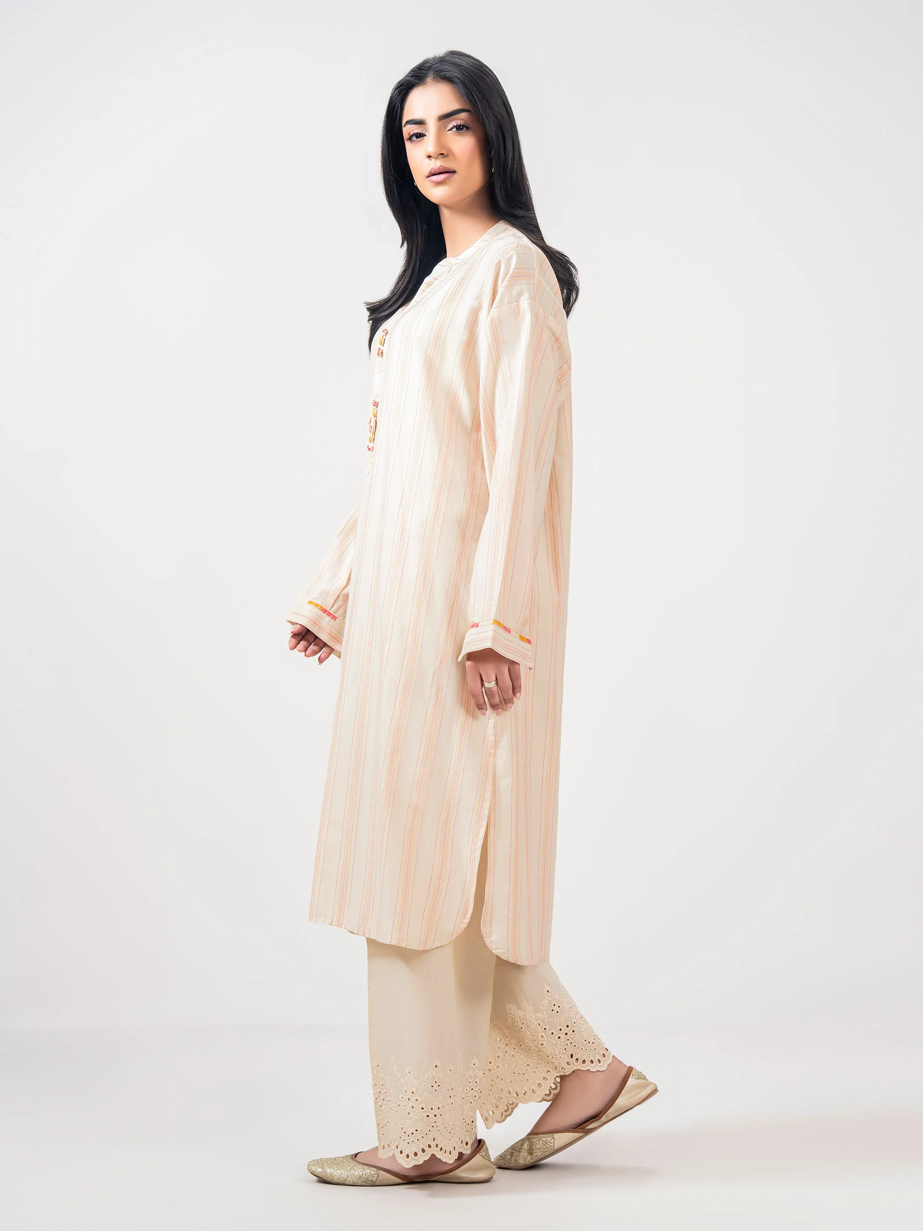 2 Piece Yarn Dyed Suit- Embroidered (Pret) - Image 2
