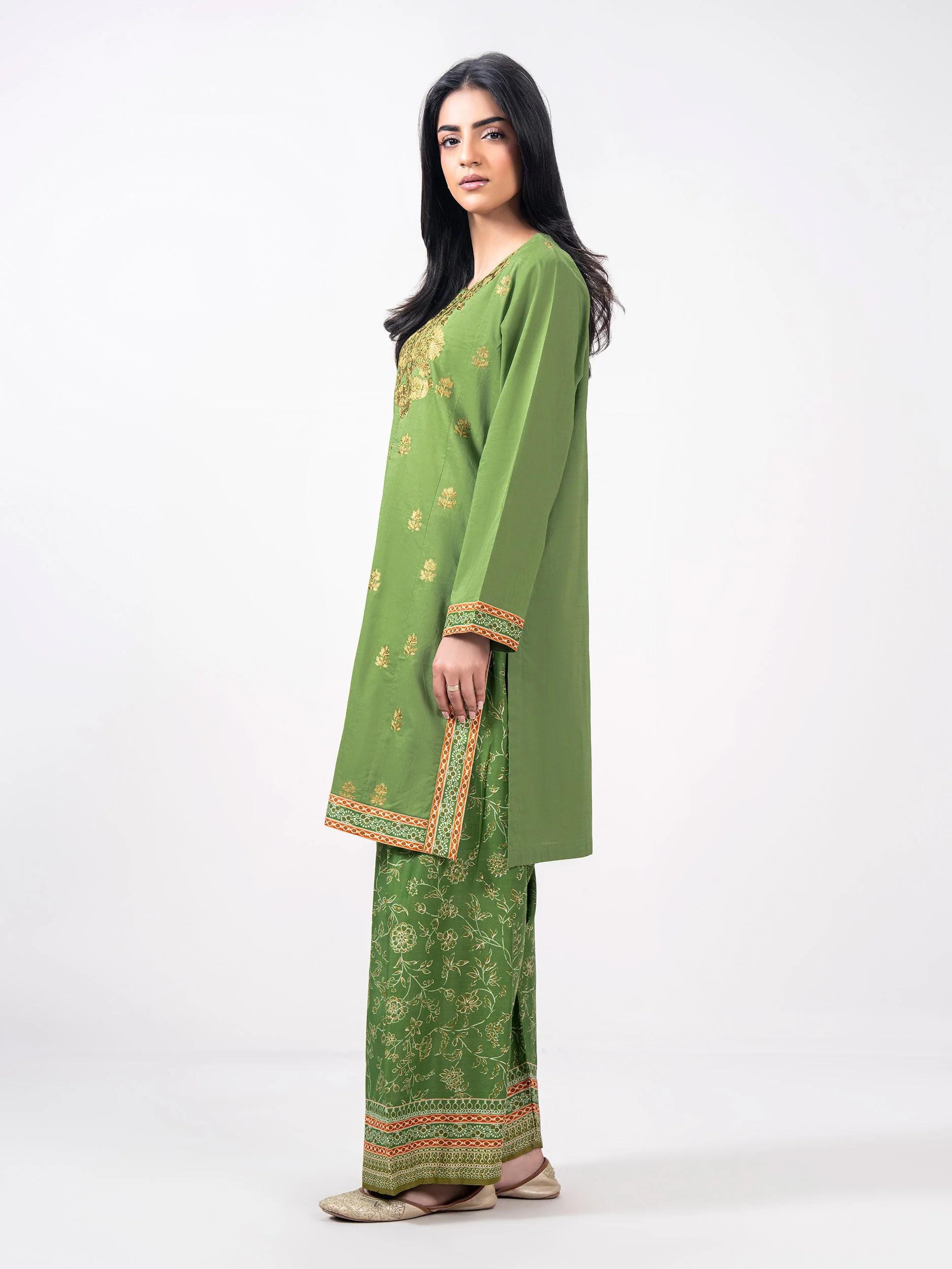 2 Piece Lawn Slub Suit- Embroidered (Pret) - Image 2