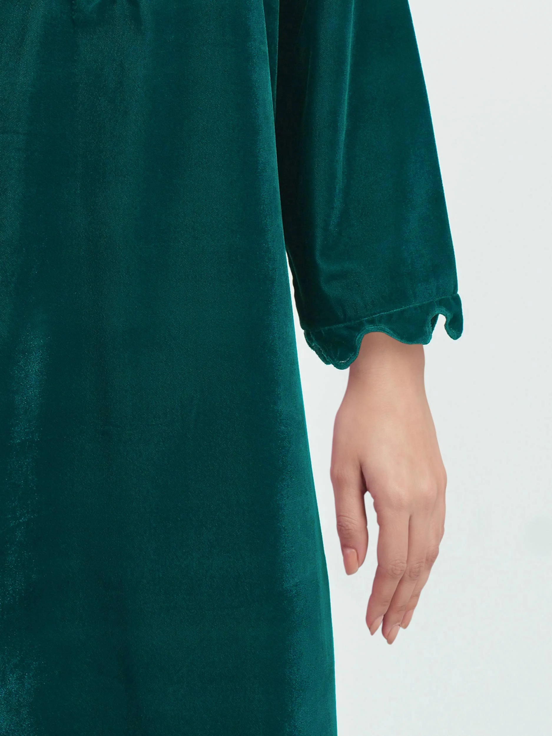 2 Piece Velvet Suit (Pret) - Image 4