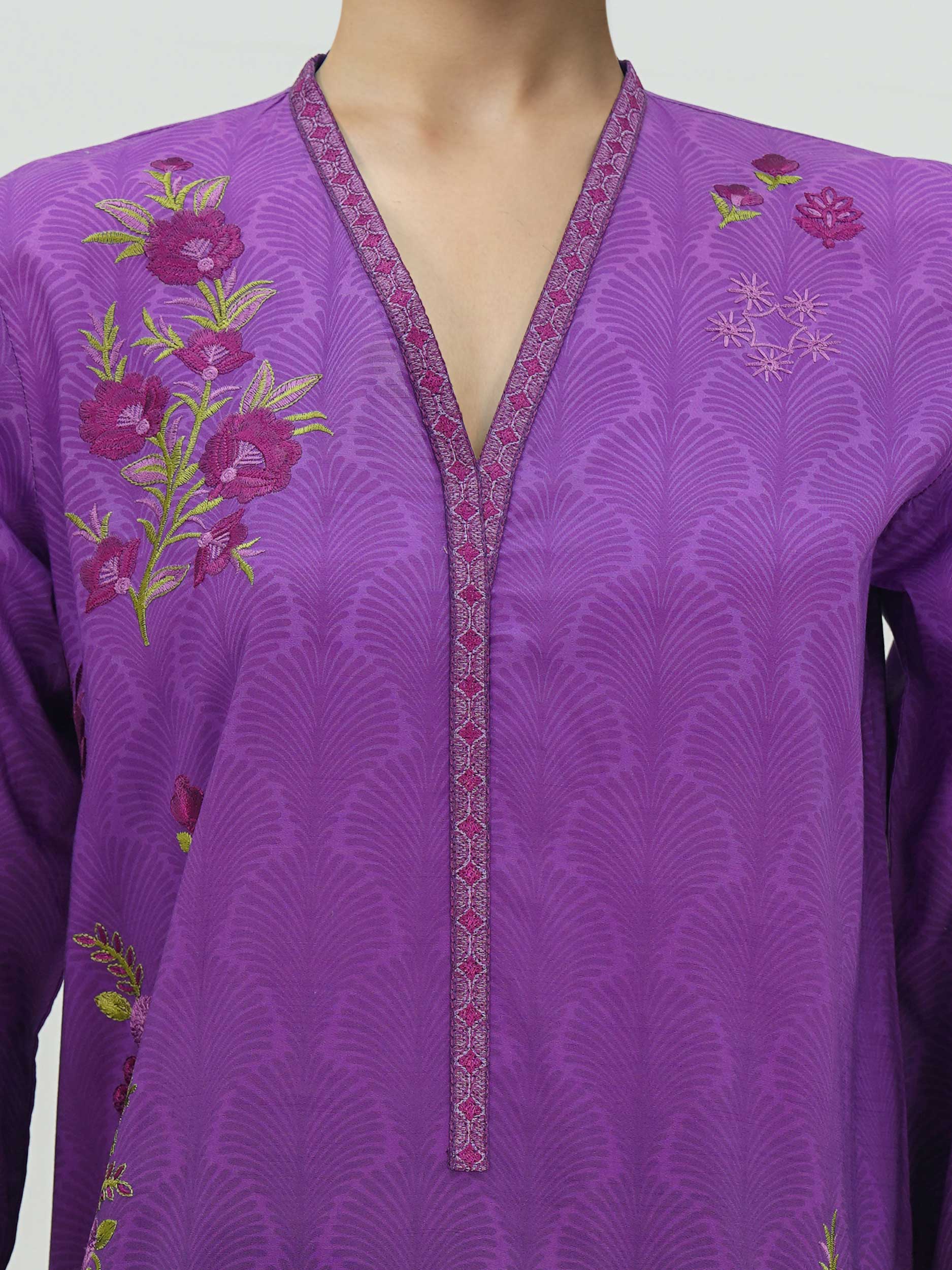 2 Piece Lawn Slub Suit- Embroidered (Pret) - Image 4