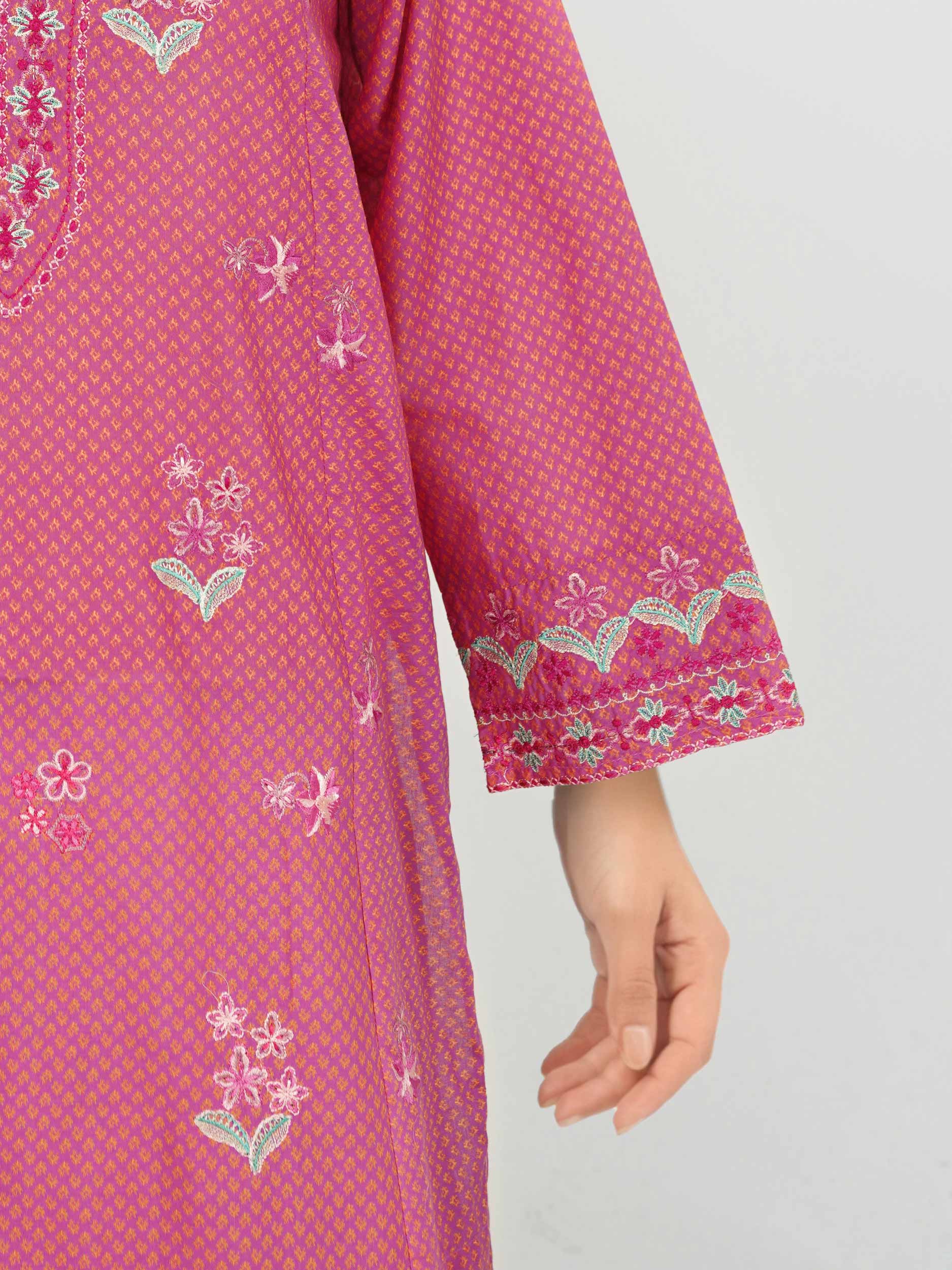 2 Piece Lawn Suit- Embroidered (Pret) - Image 5