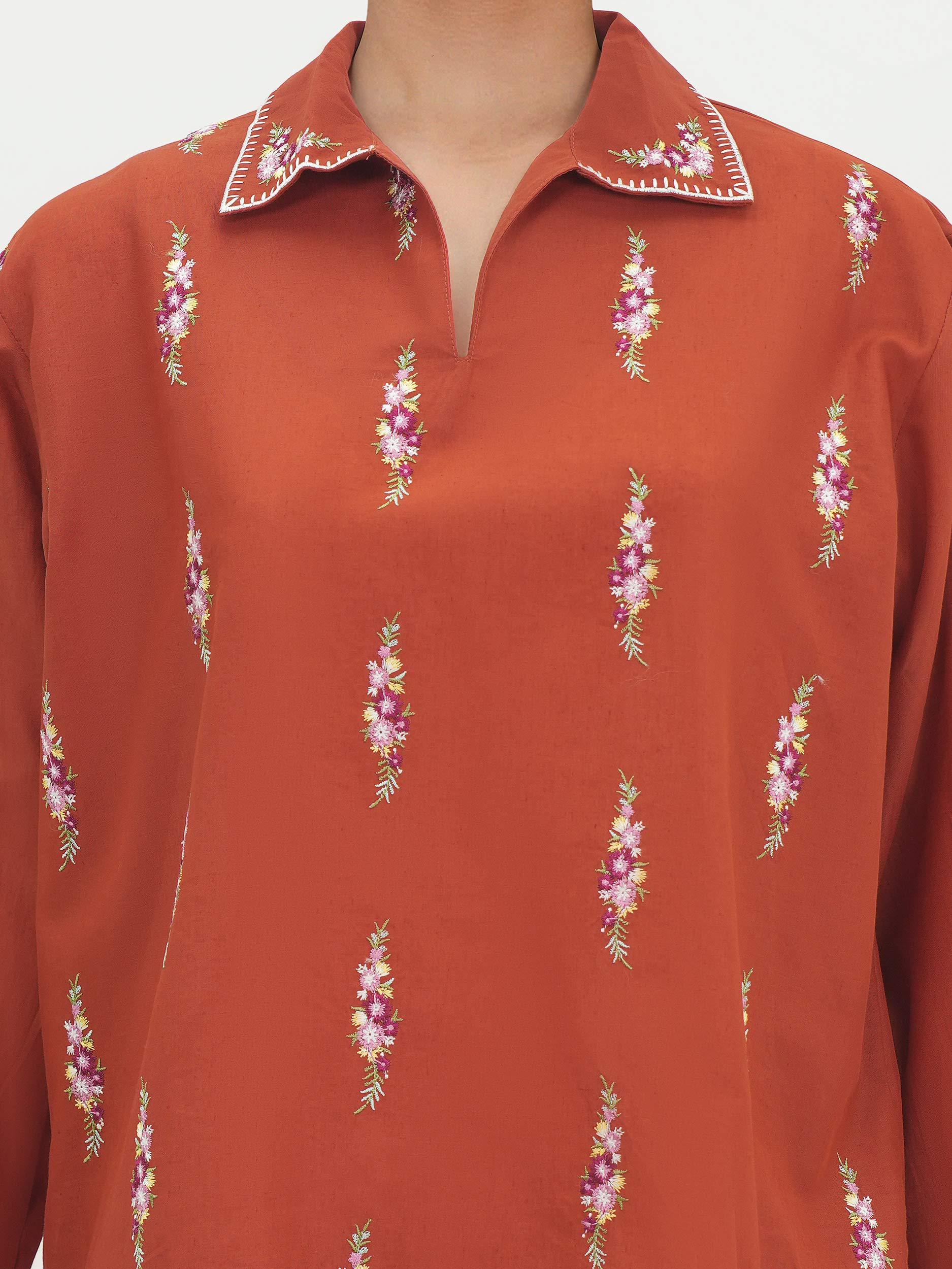 Cambric Kurti- Embroidered (Pret) - Image 3
