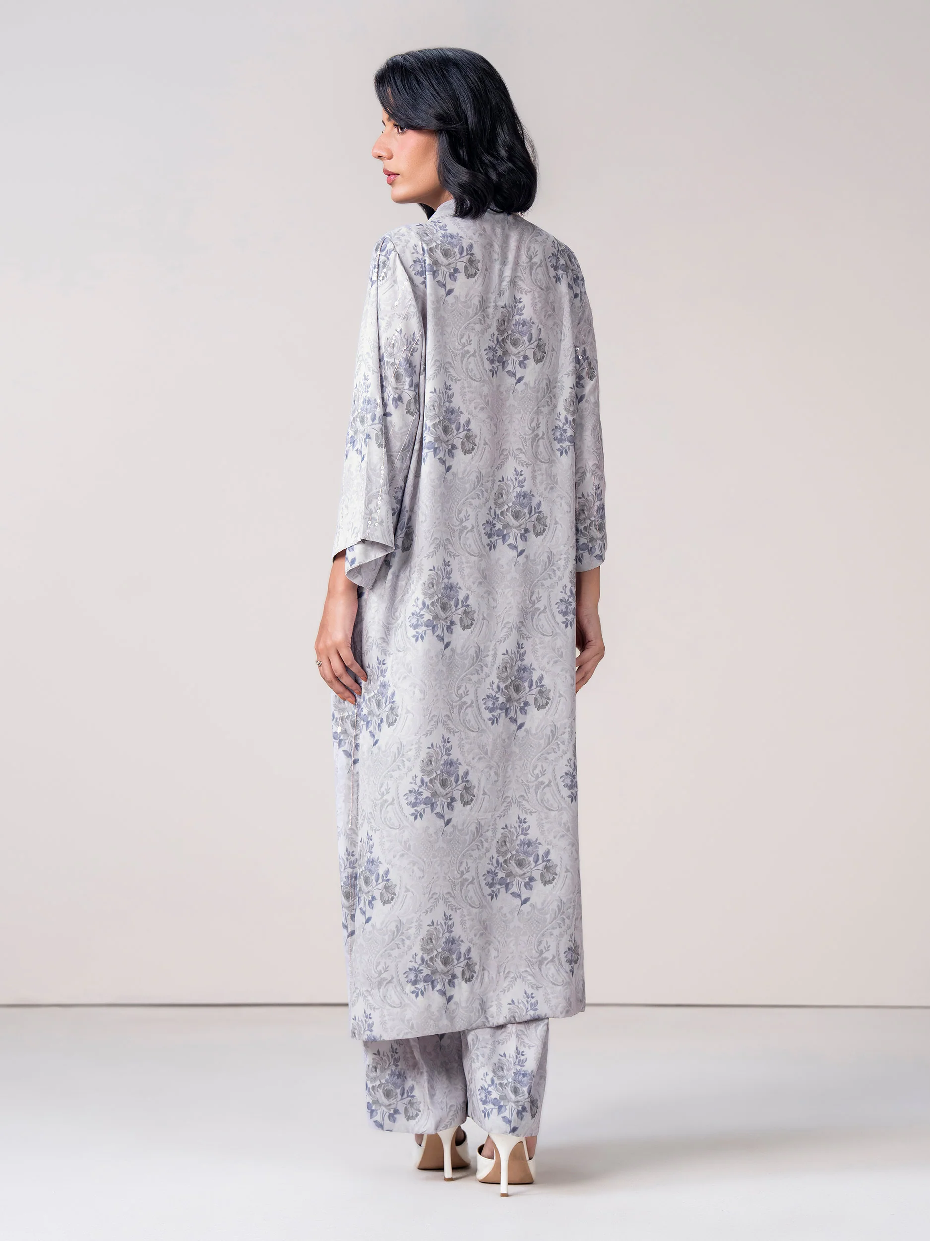2 Piece Grip Suit- Embroidered (Pret) - Image 3