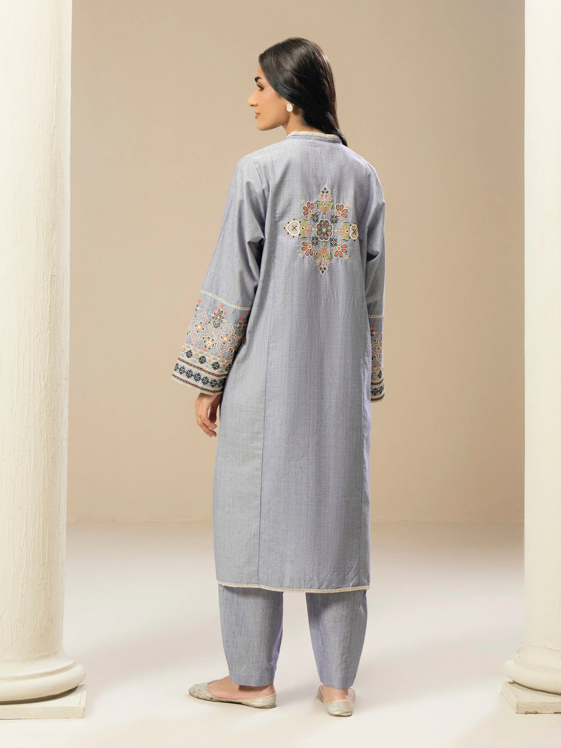 2 Piece Yarn Dyed Suit- Embroidered (Pret) - Image 4