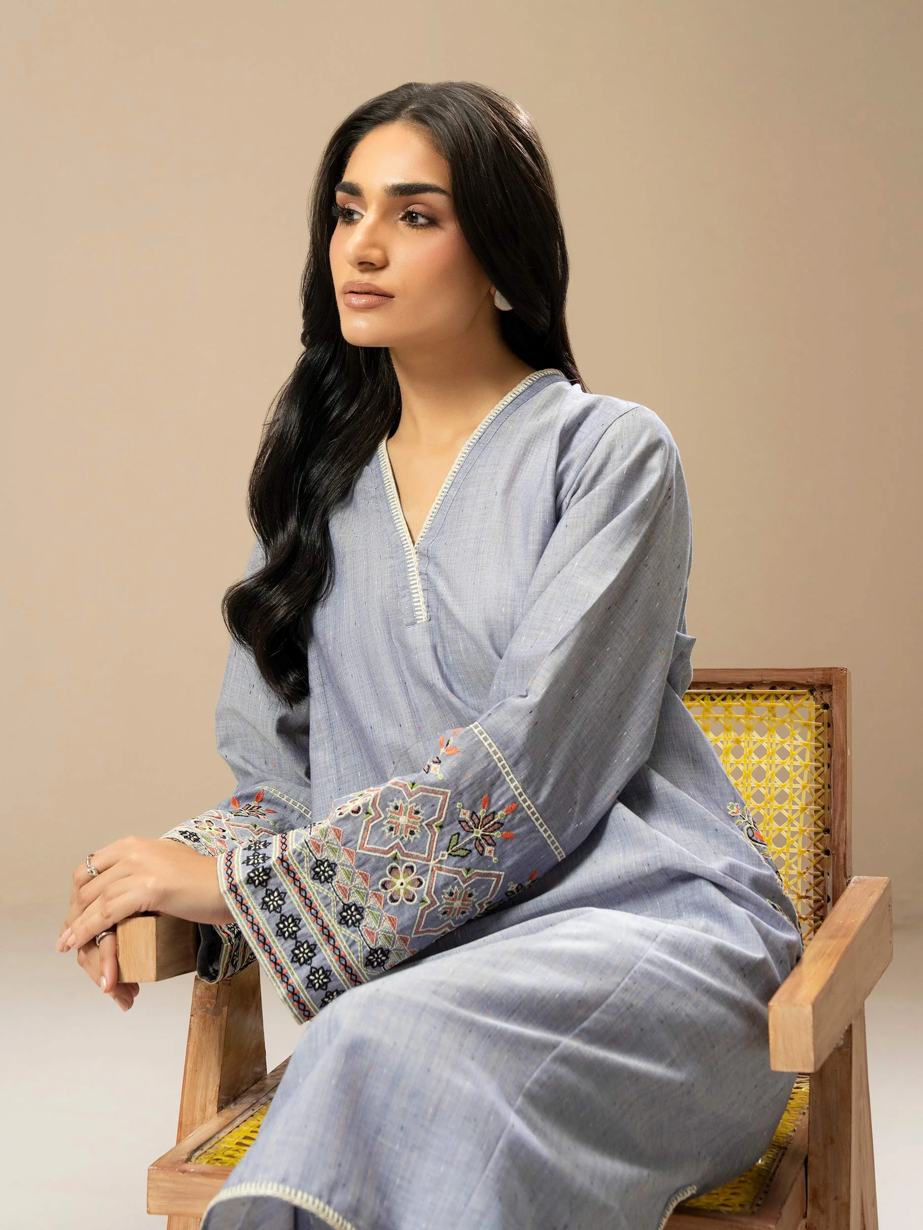 2 Piece Yarn Dyed Suit- Embroidered (Pret) - Image 6