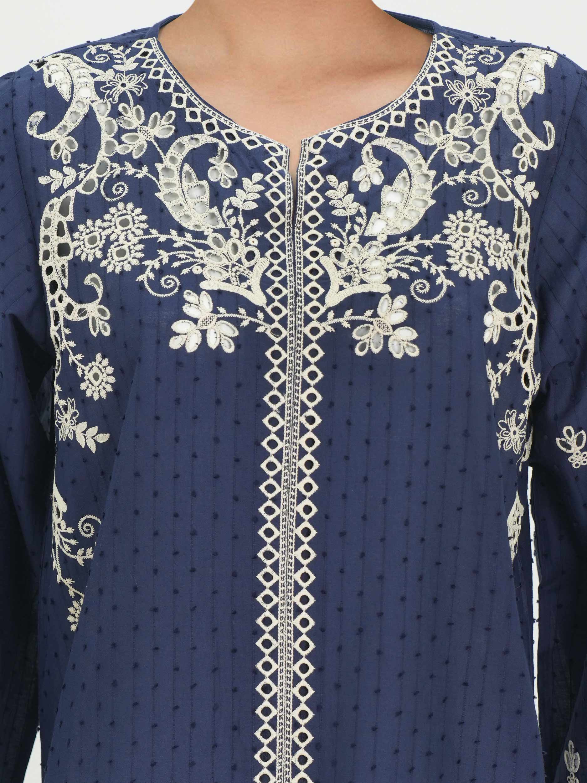 Lawn Texture Kurti- Embroidered (Pret) - Image 4