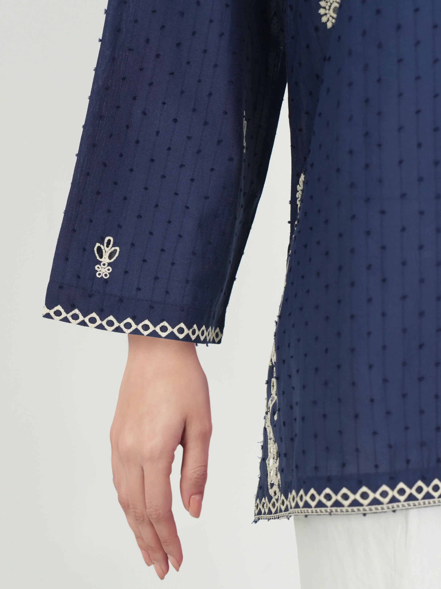 Lawn Texture Kurti- Embroidered (Pret) - Image 5