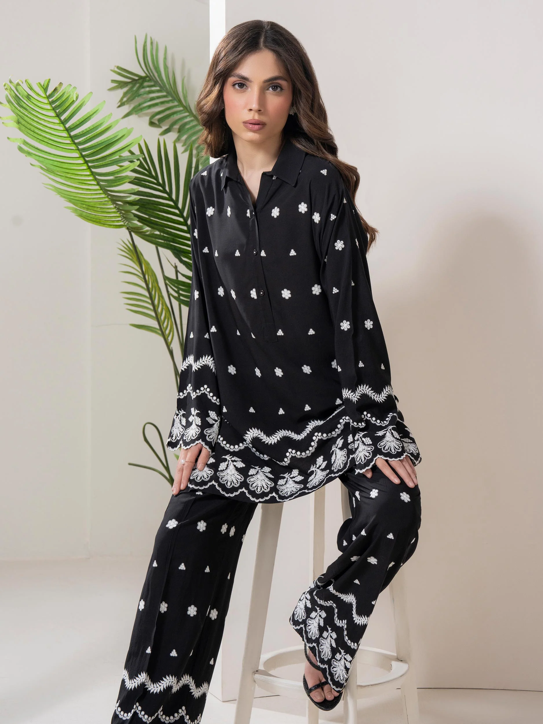 2 Piece Linen Suit- Embroidered (Pret) - Image 2