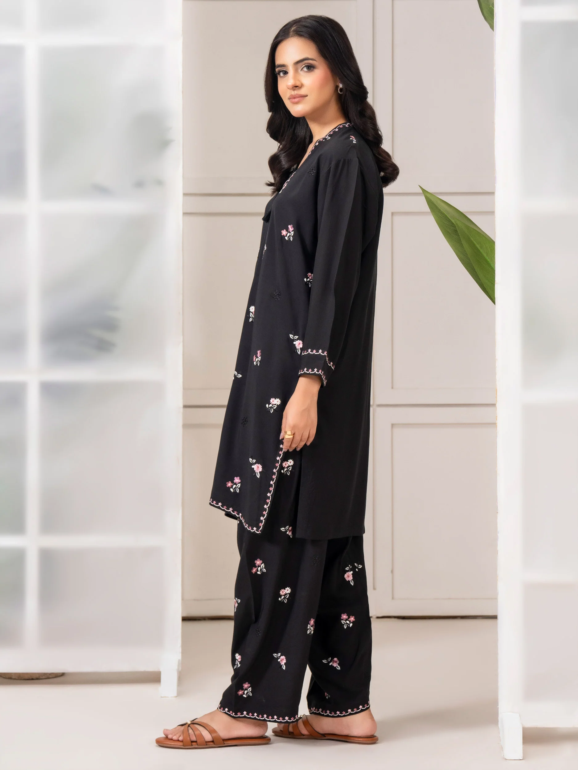 2 Piece Linen Suit-Embroidered (Pret) - Image 3