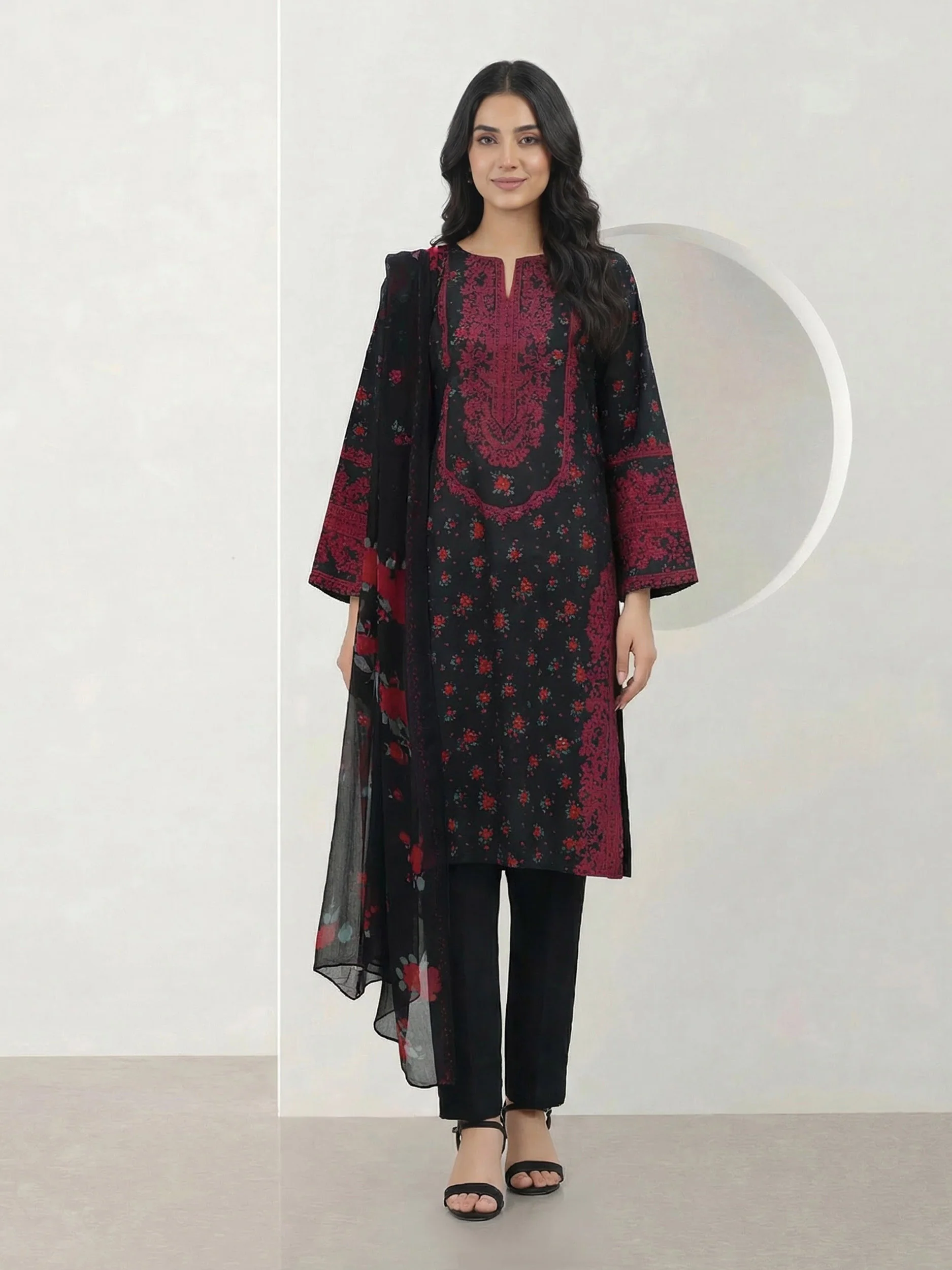 2 Piece Lawn Suit (Pret) - Image 2
