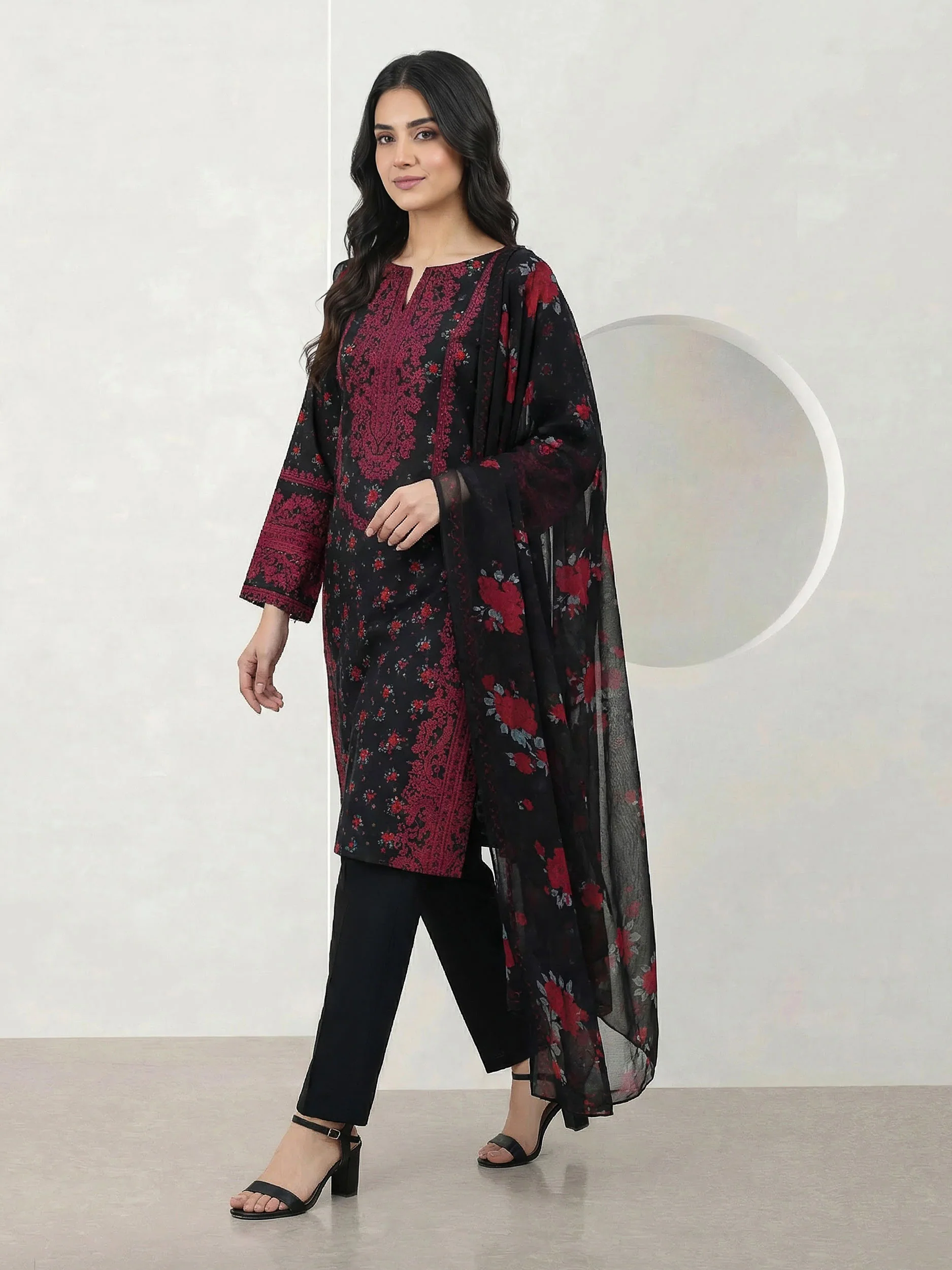 2 Piece Lawn Suit (Pret) - Image 3
