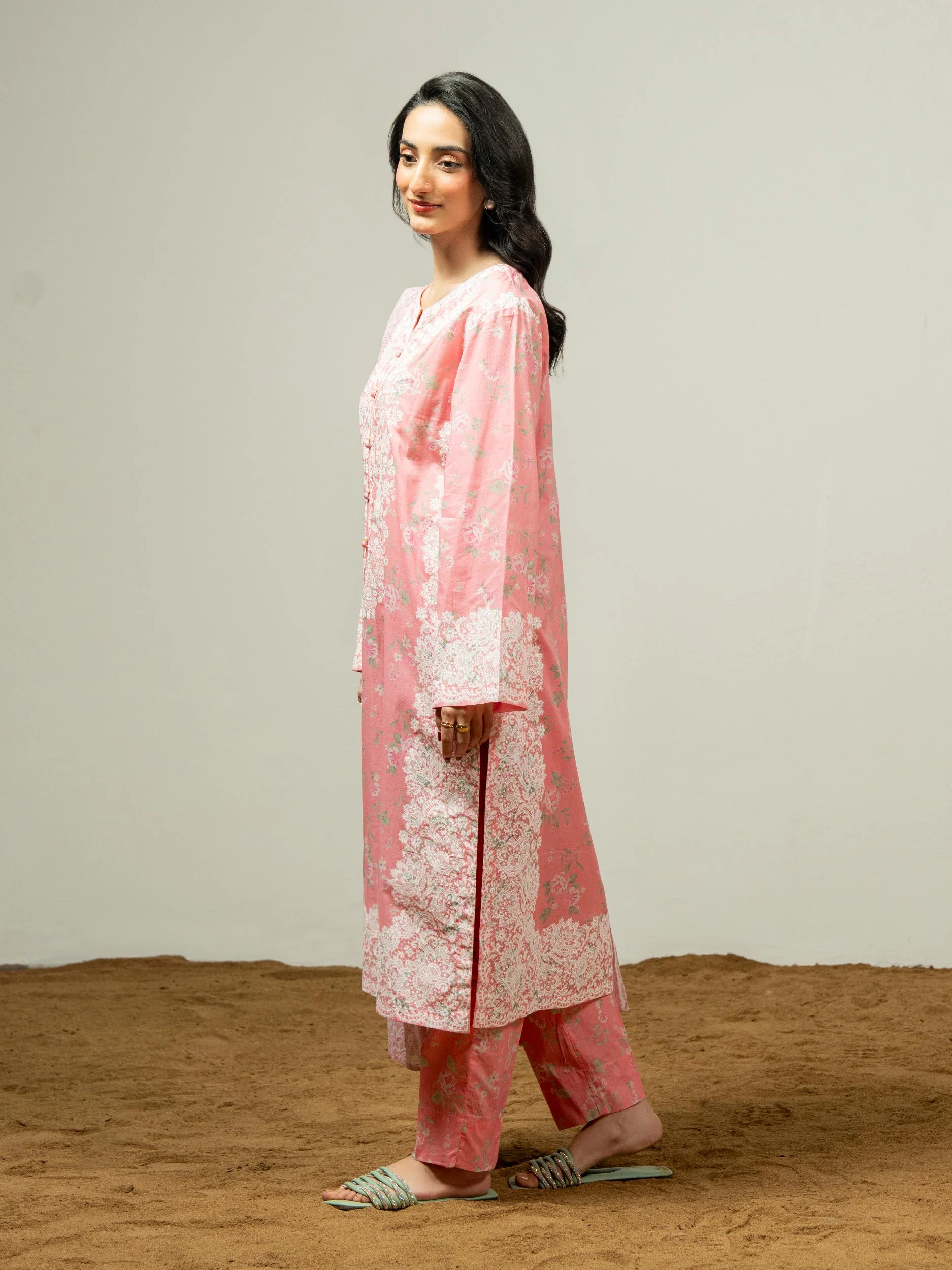3 Piece Lawn Suit-Paste Print (Pret) - Image 3