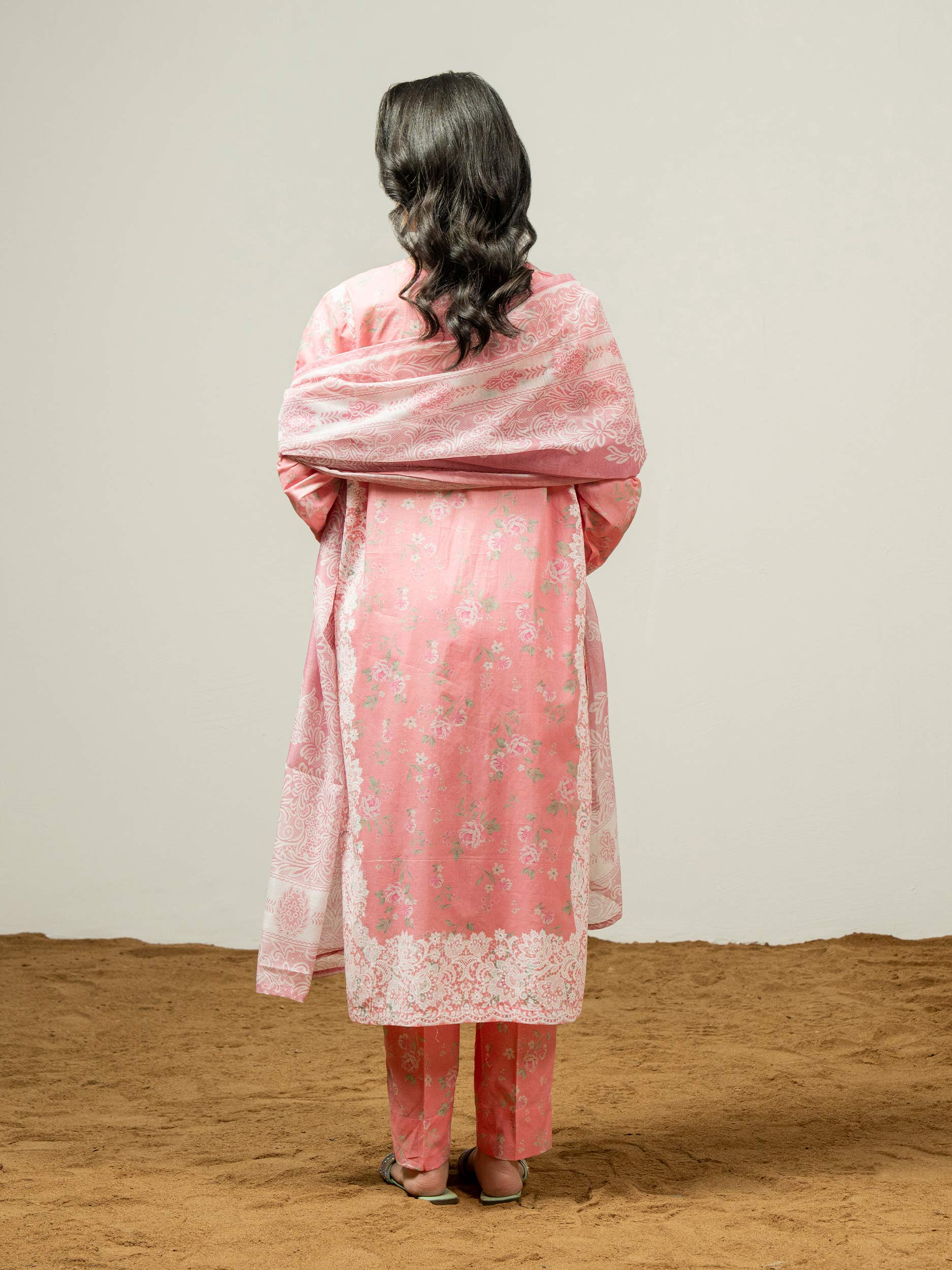 3 Piece Lawn Suit-Paste Print (Pret) - Image 4