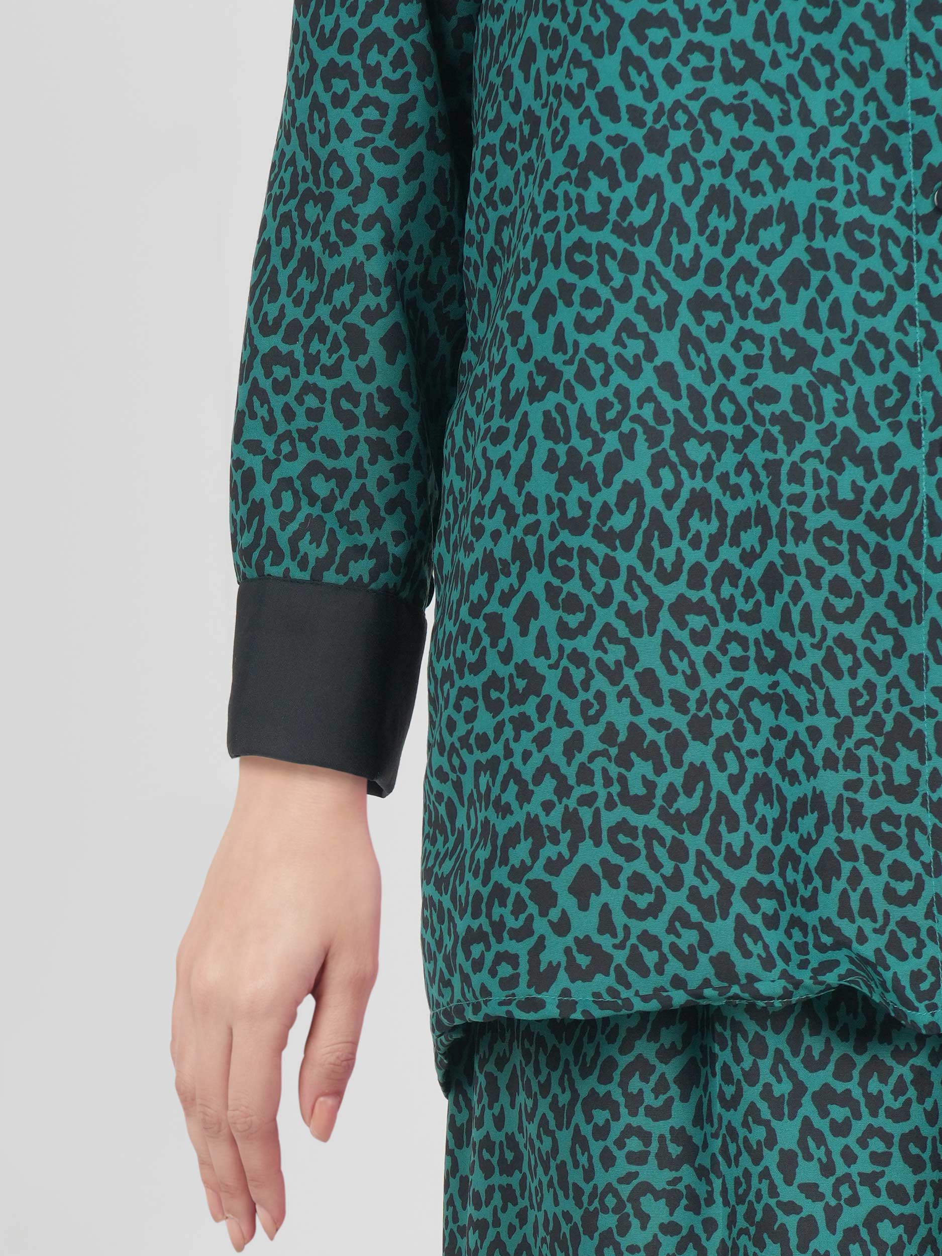 Poly Lawn Co-ord Set - Image 5