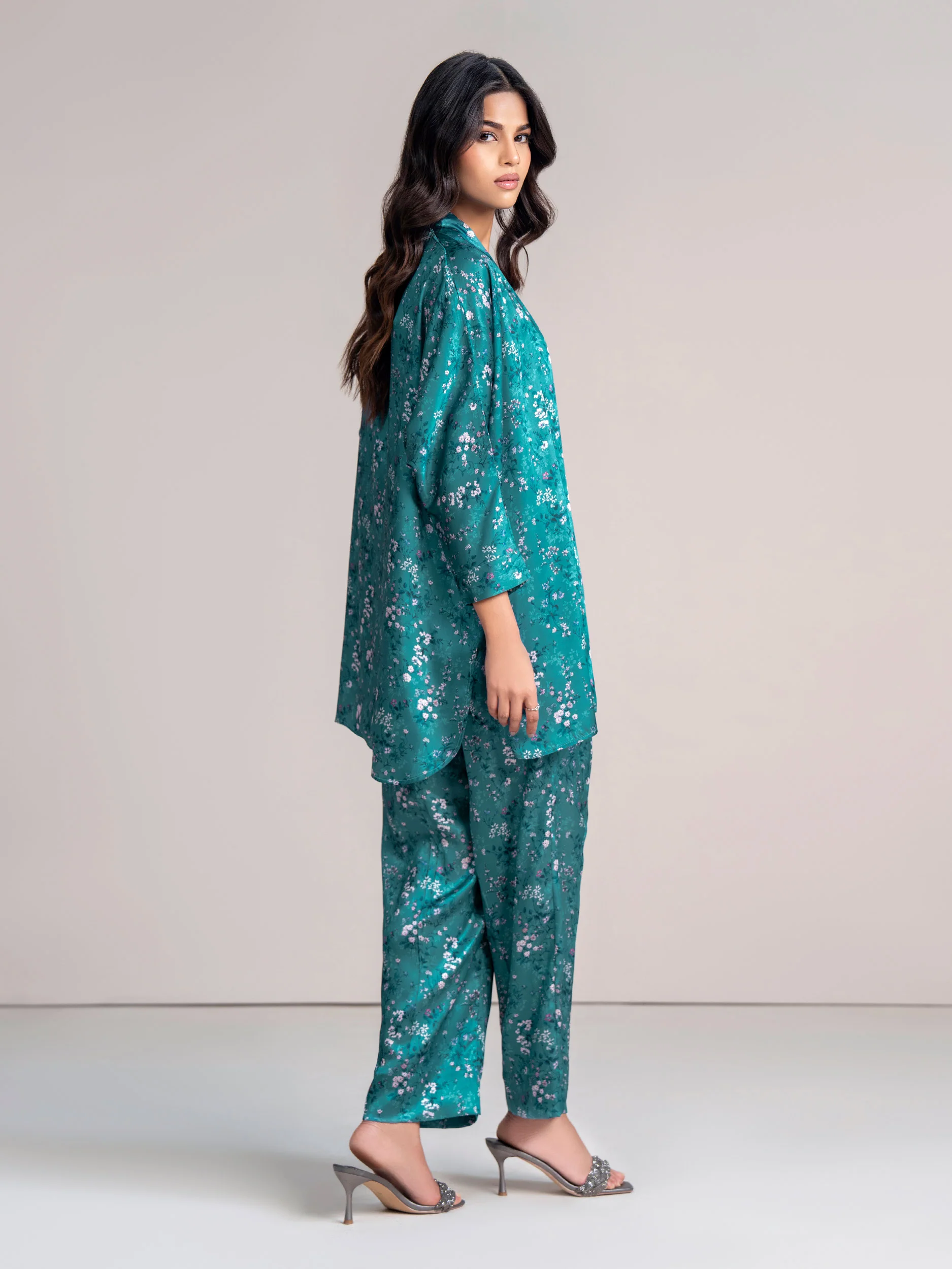2-Piece Silk Cardigan Suit (Pret) - Image 5