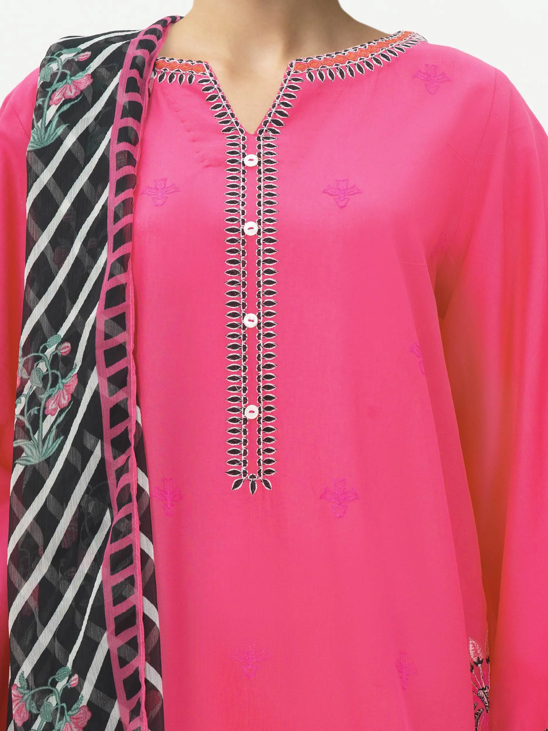 3 Piece Lawn Suit- Embroidered (Pret) - Image 4